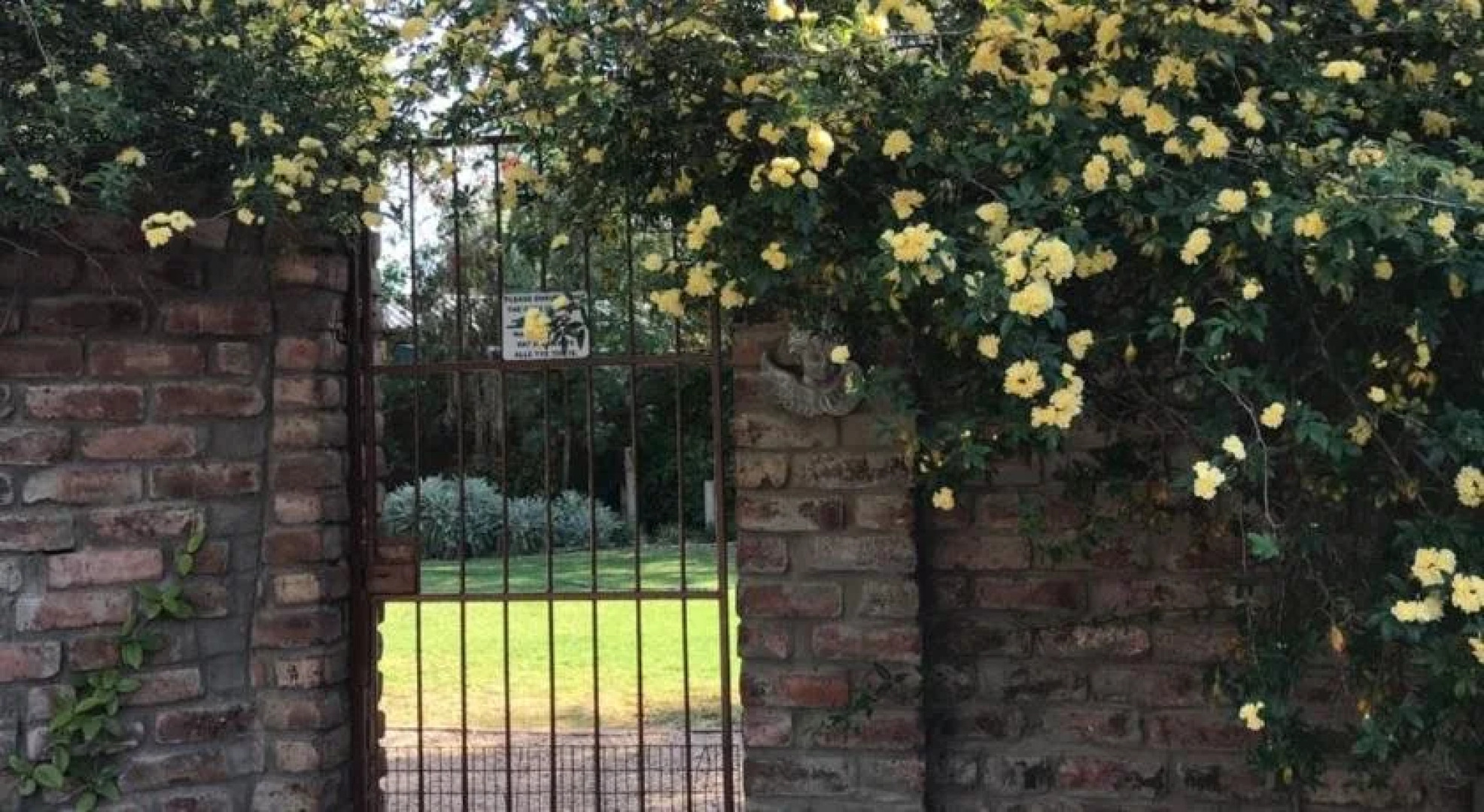 Pane Vivente Garden Cottage