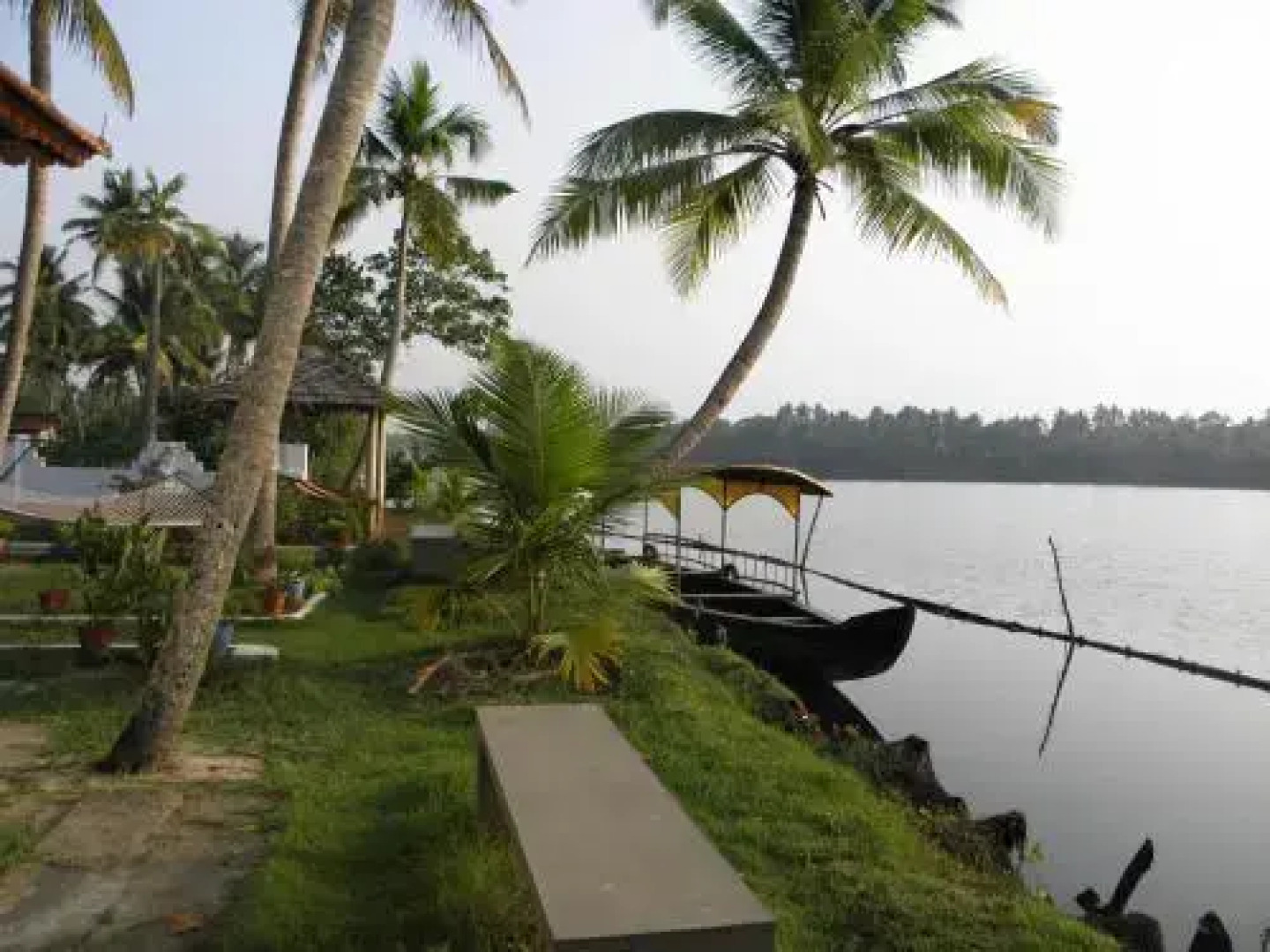 Breeze Backwater Homes - Homestay & Resort