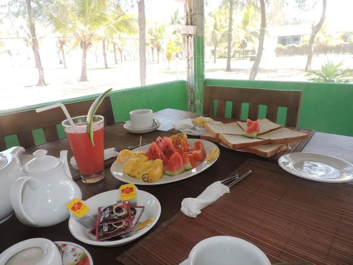 Palm Beach Nilaveli Hotel