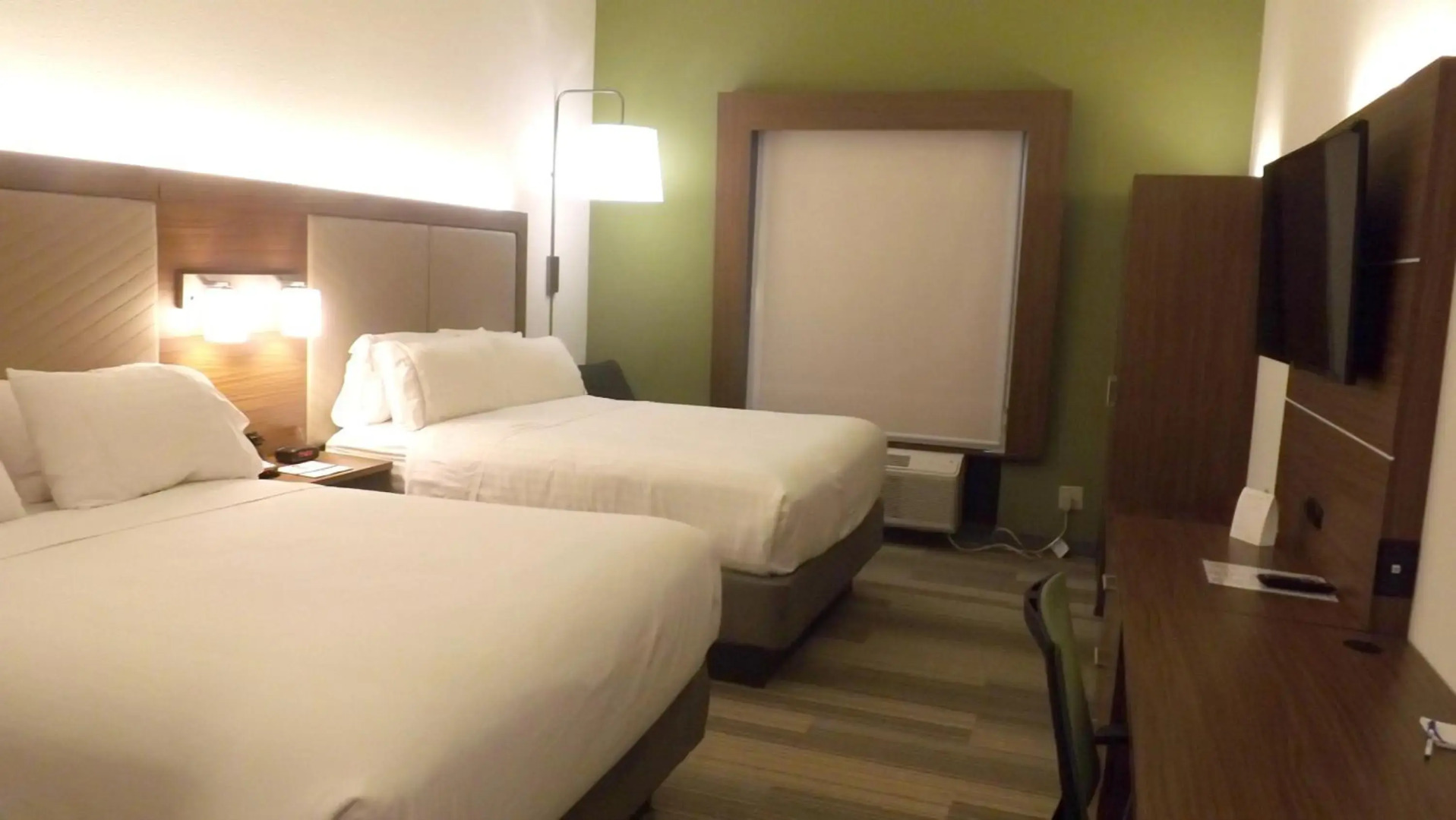 Holiday Inn Express Hotel & Suites Dyersburg by IHG