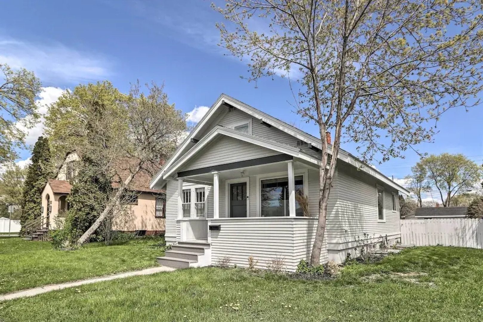 Luxe Glacier Getaway: Walk to Downtown Kalispell!