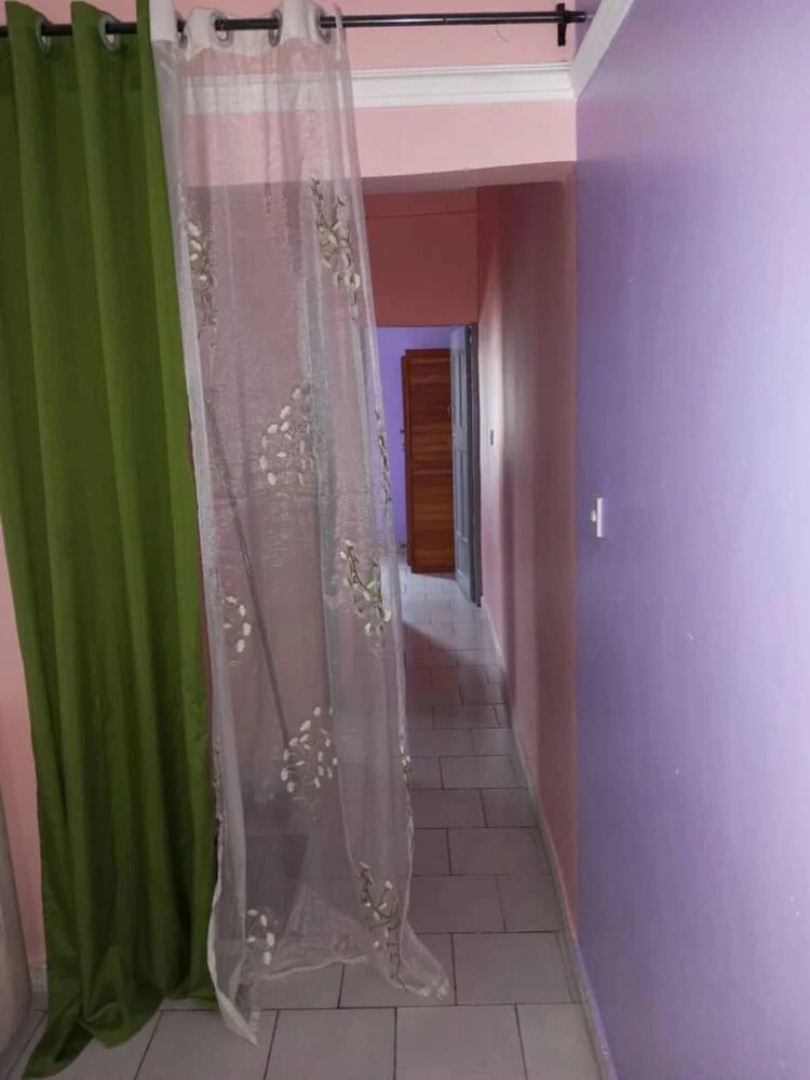 Remarkable 1 Bedroom Flat in Bonaberie Ancienne