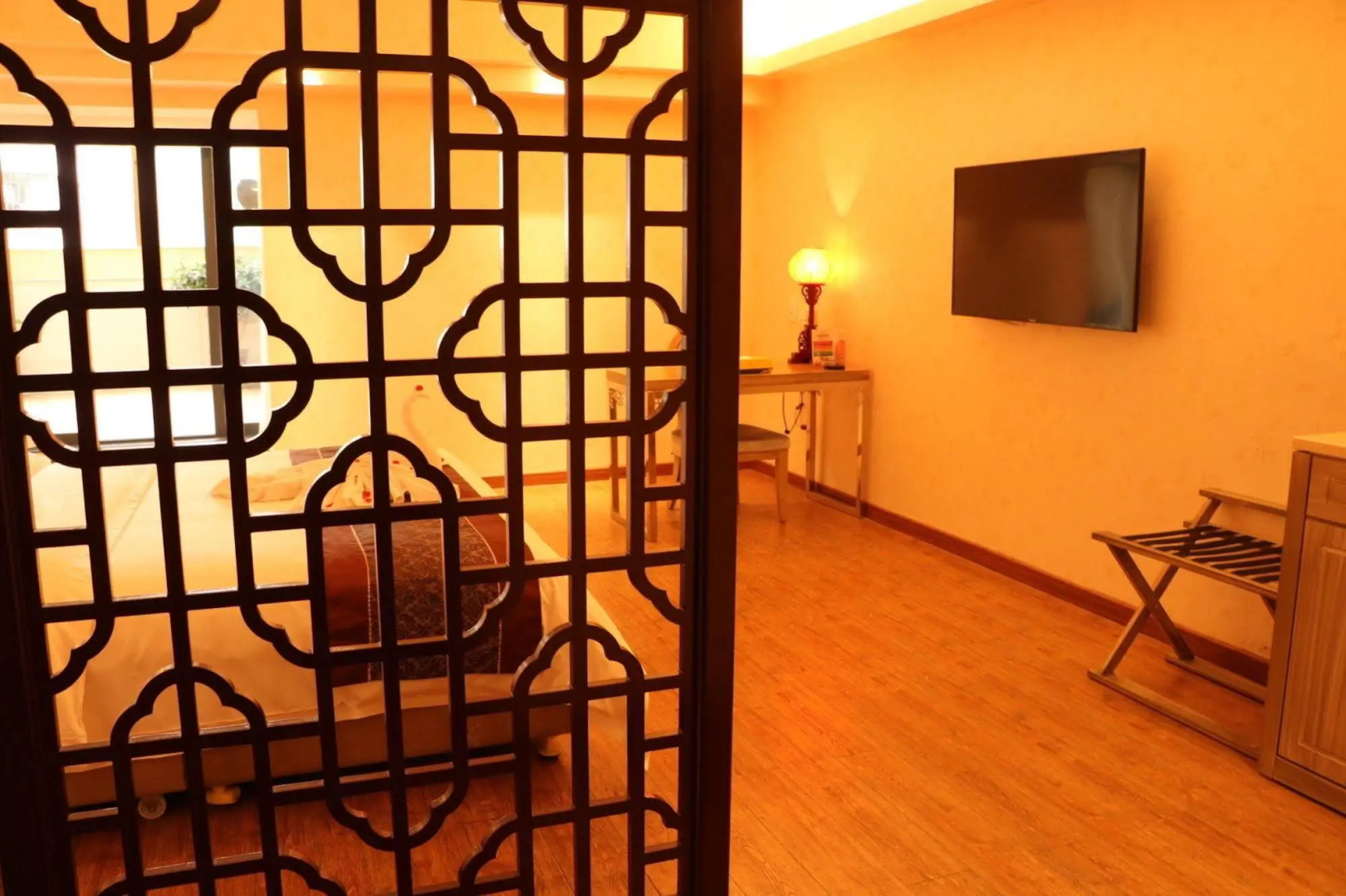 Shi Ji Huan Dao Hotel