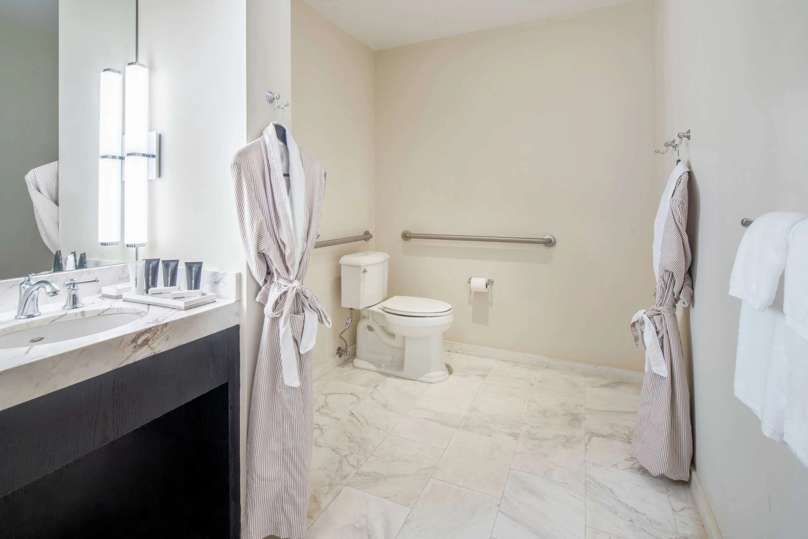 Gale South Beach, Curio Collection by Hilton