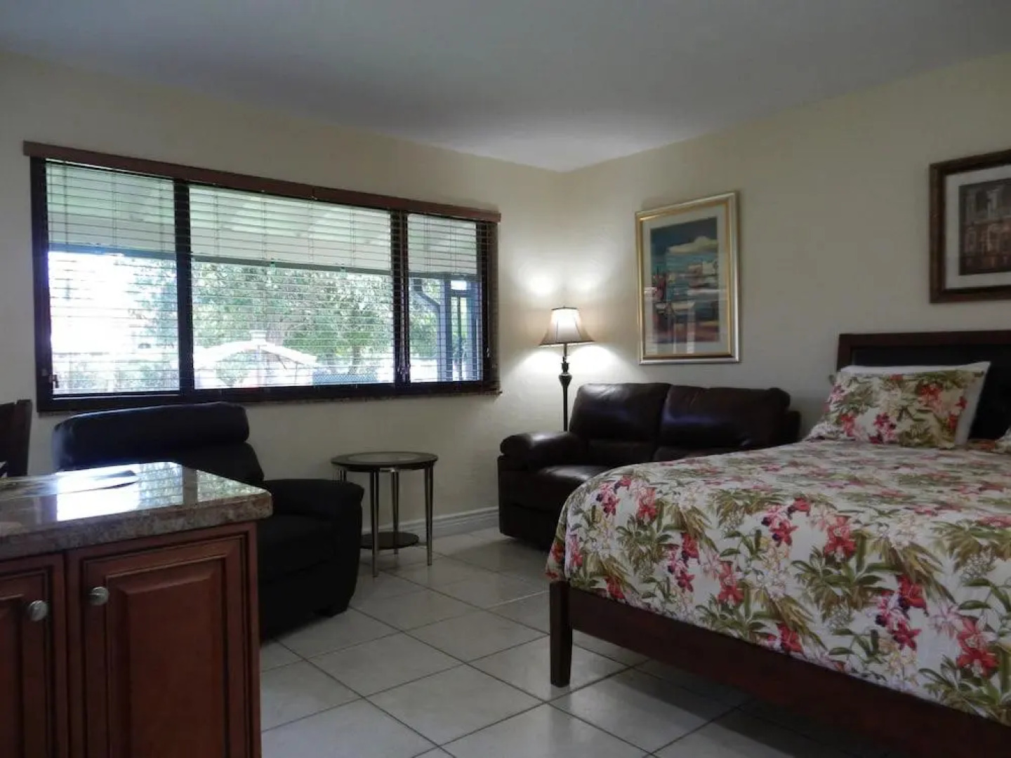 Shell Studios Hallandale Beach