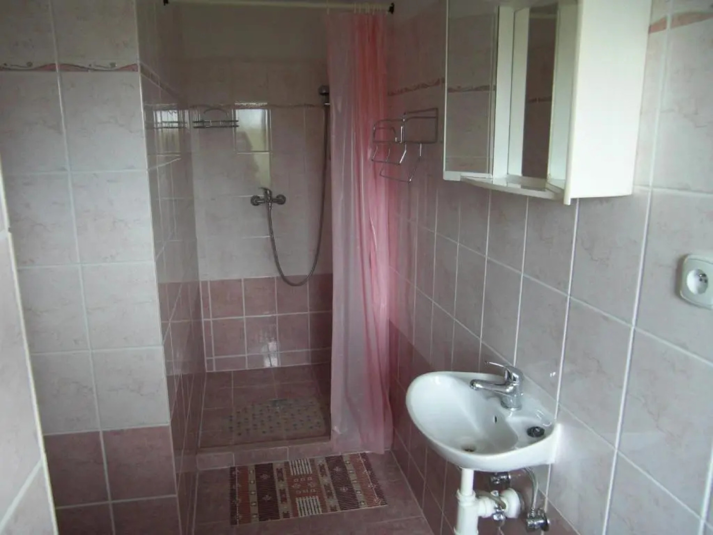 Chatky v Českém ráji