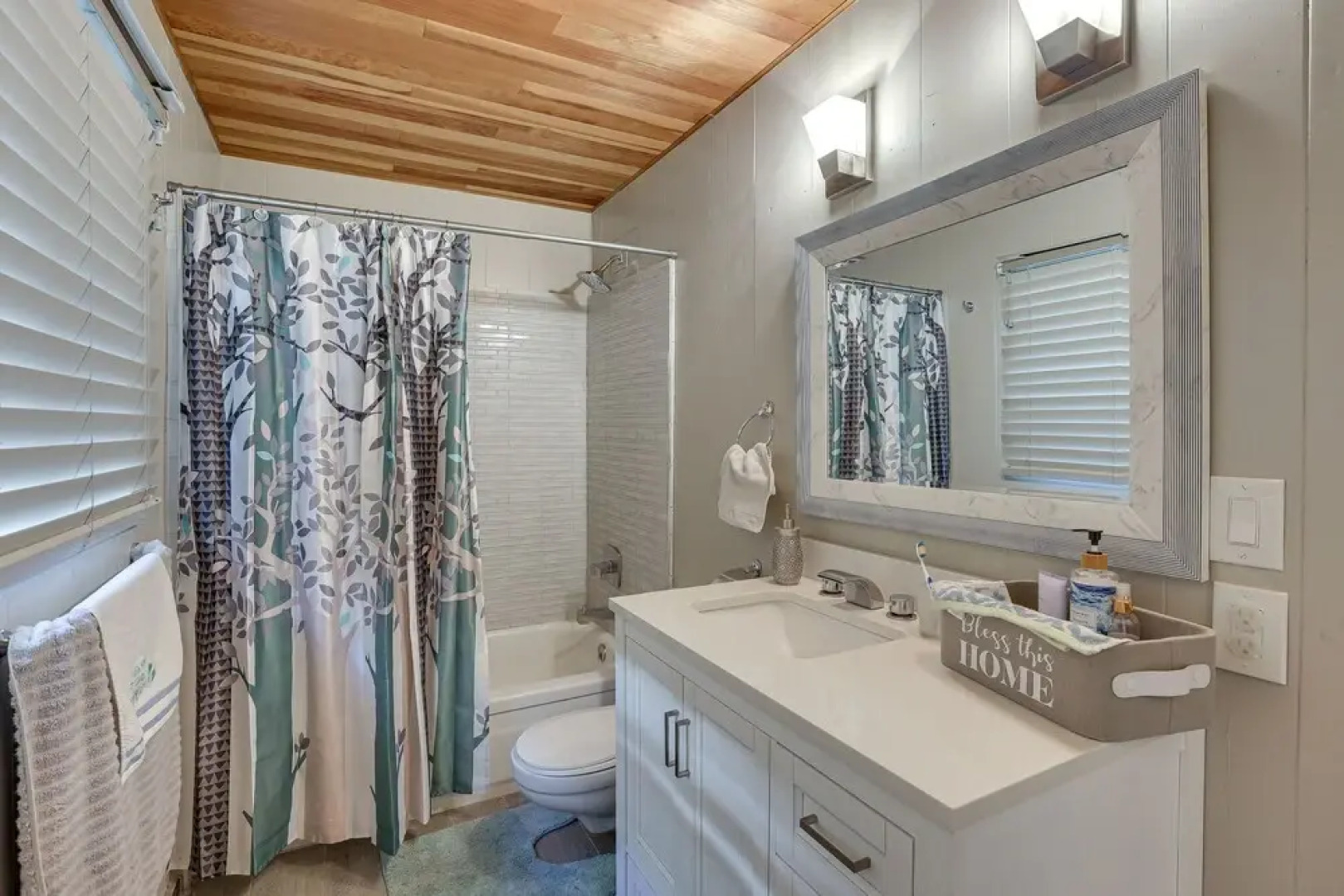 Running Springs Cabin: 8 Mi to Snow Valley!