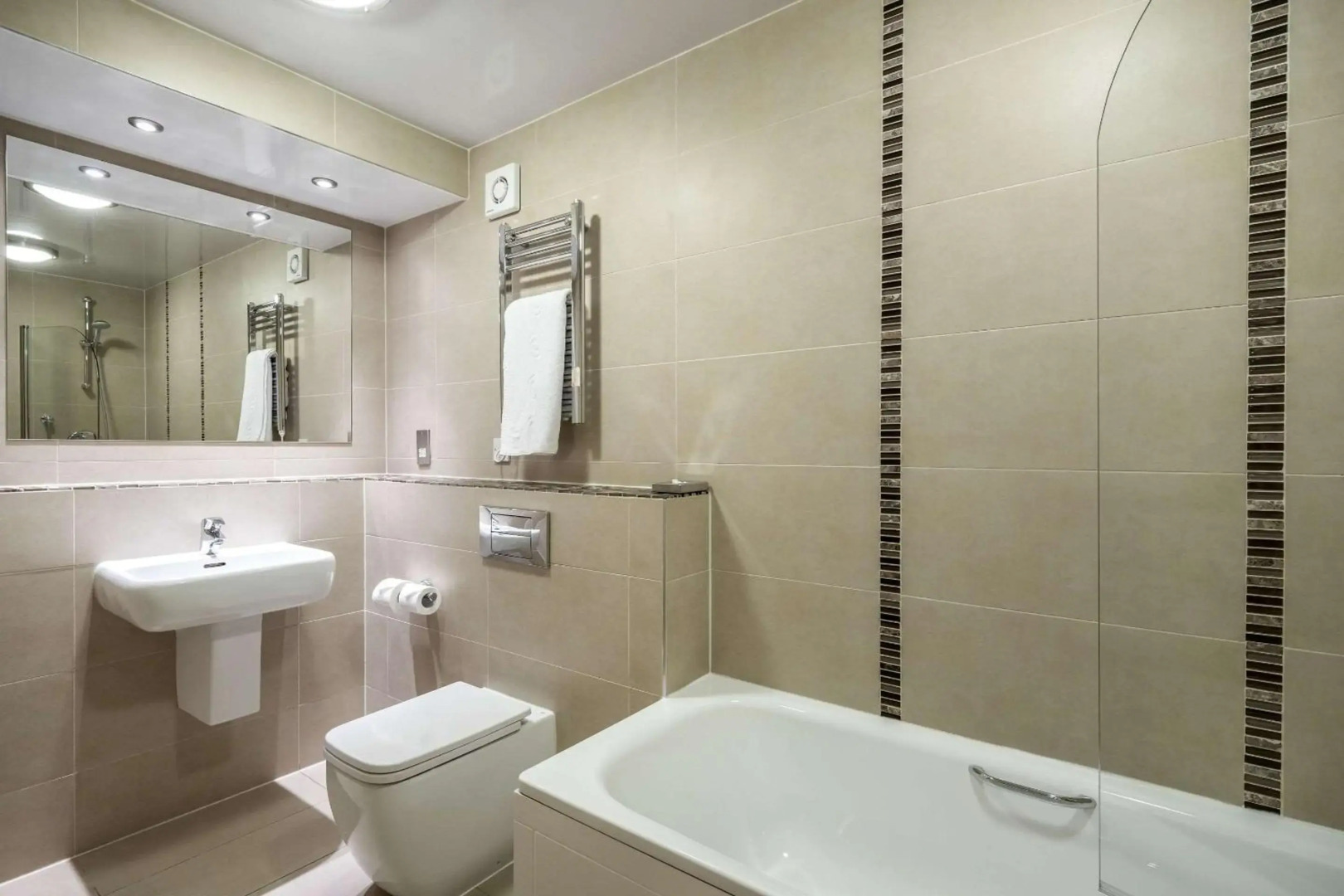 Holiday Inn Newcastle South by IHG