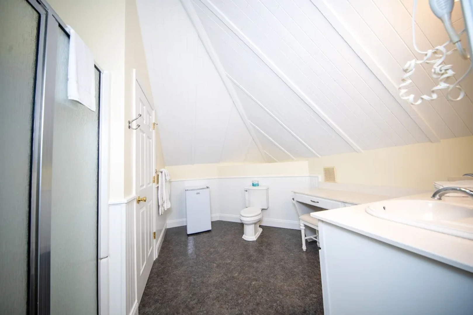 The Edenton Collection-The Granville Queen Inn