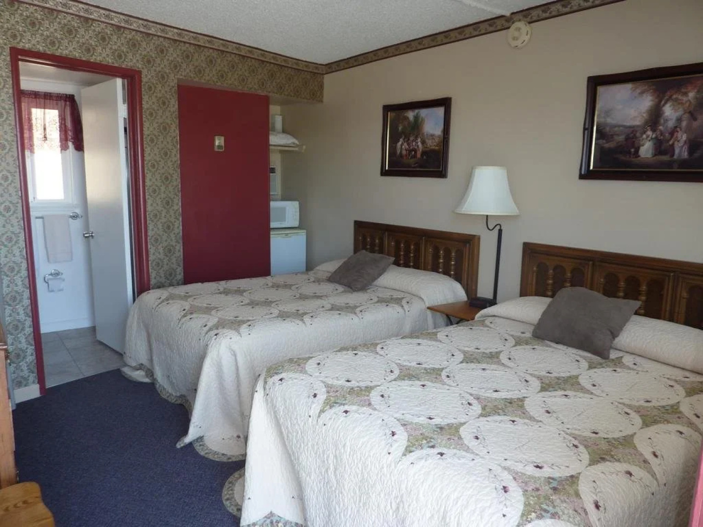 Sugarloaf Mountain Motel