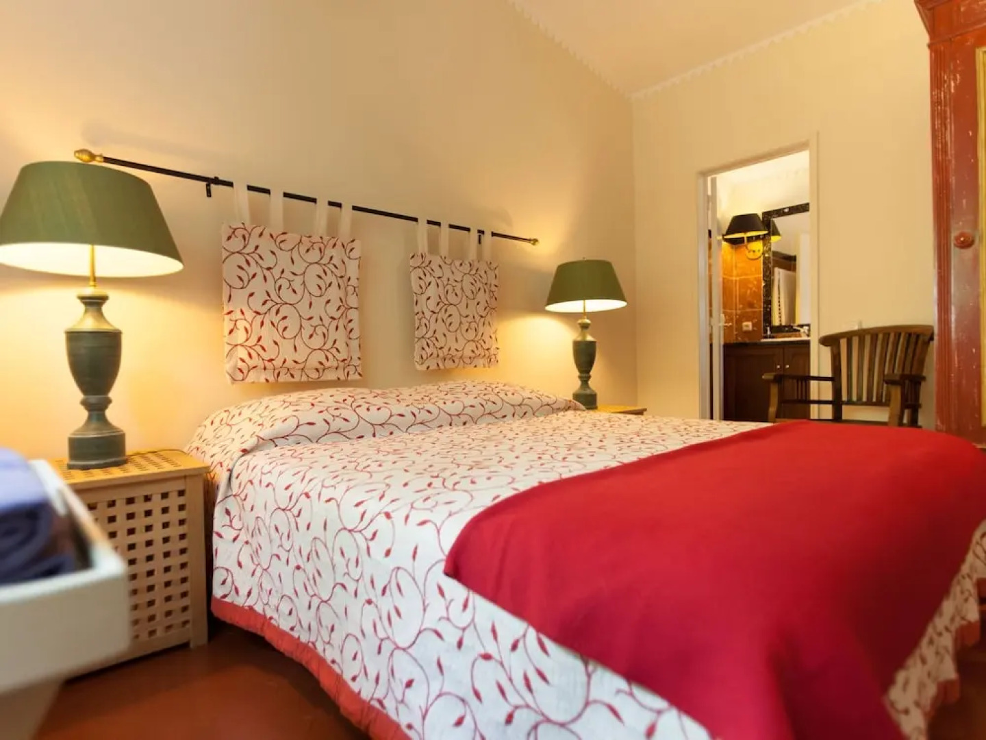 Stylish Villa With Private Swimming Pool