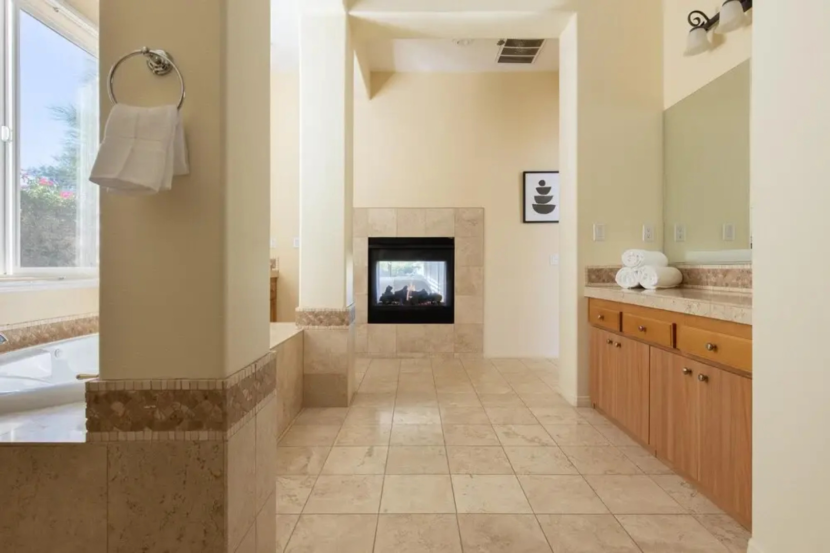 80364 La Quinta 5 Br Home