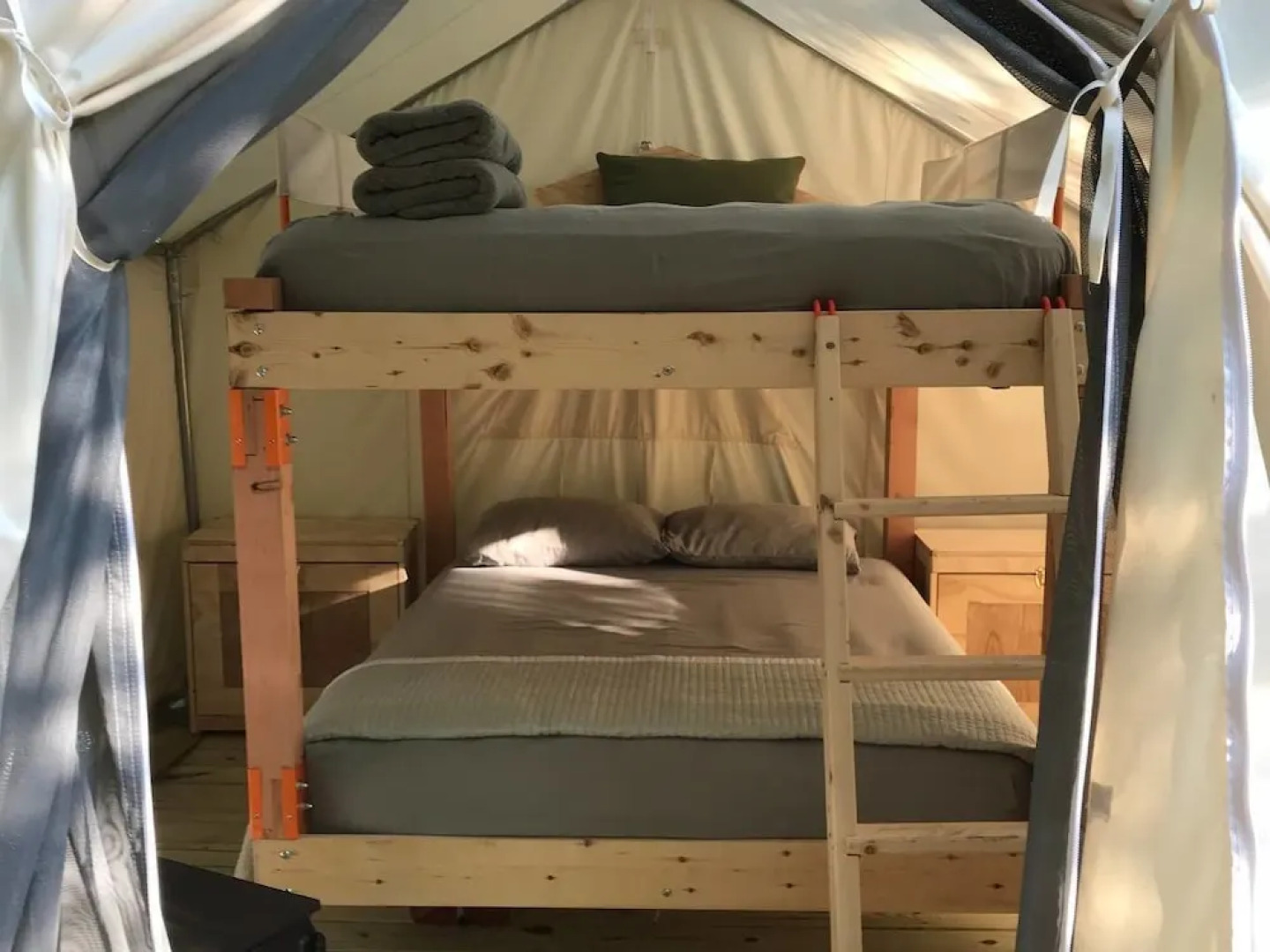 Tentrr - A Riverwalk