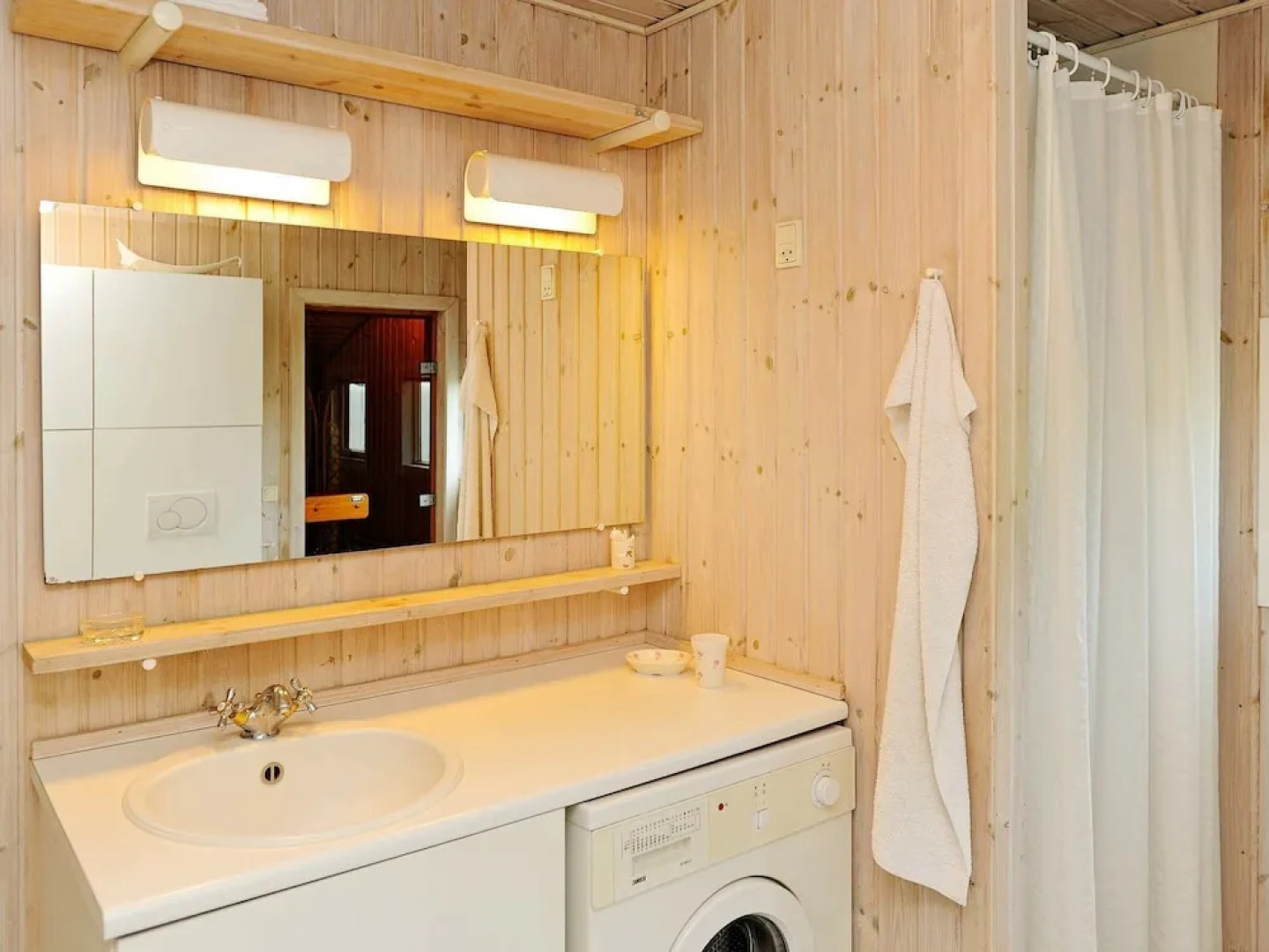 Gorgeous Seaside Holiday Home in Faaborg