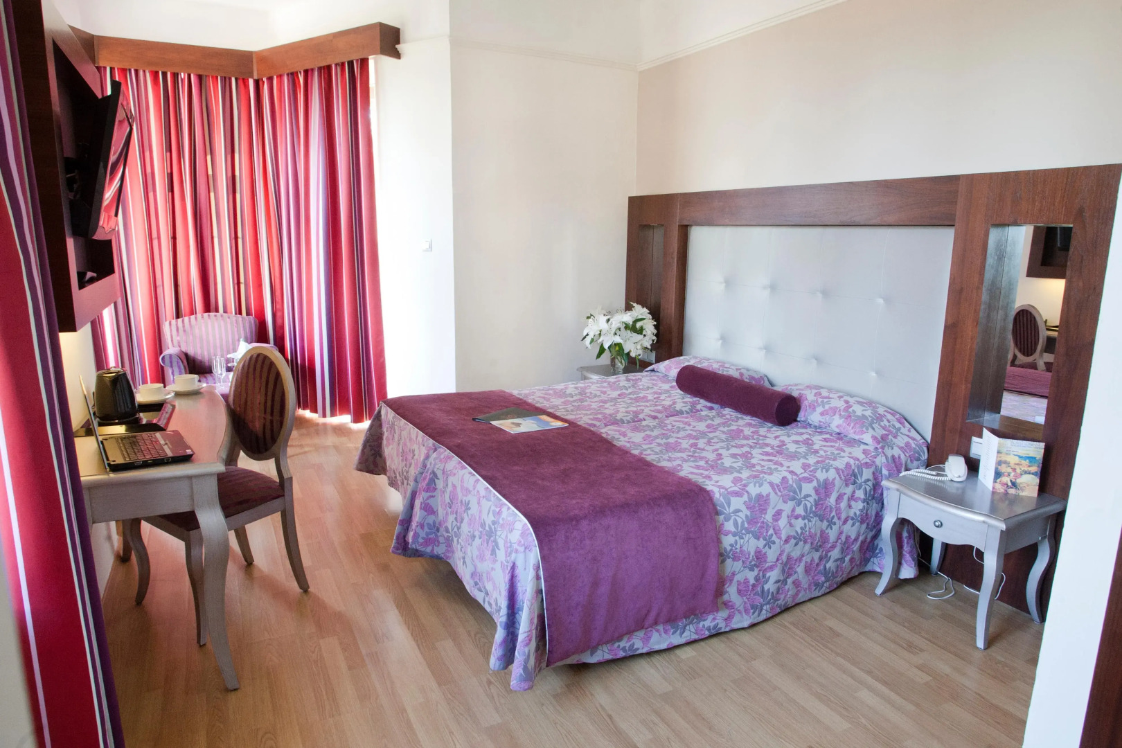 Globales Reina Cristina