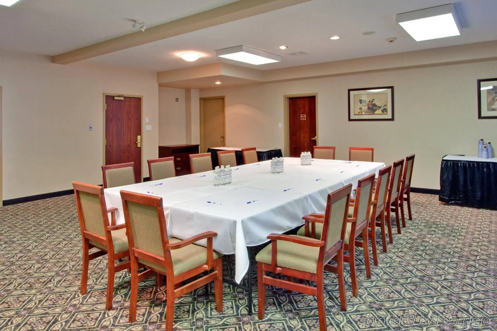 Holiday Inn Express Hotel & Suites Calgary S-Macleod Trail S by IHG