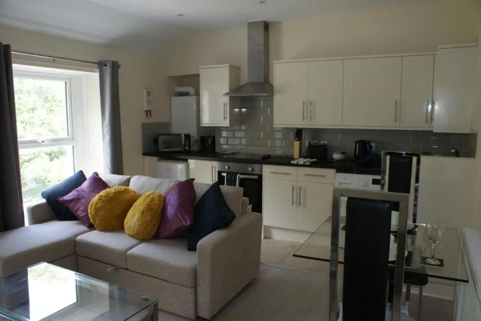 Coastal City Rooms - Uplands