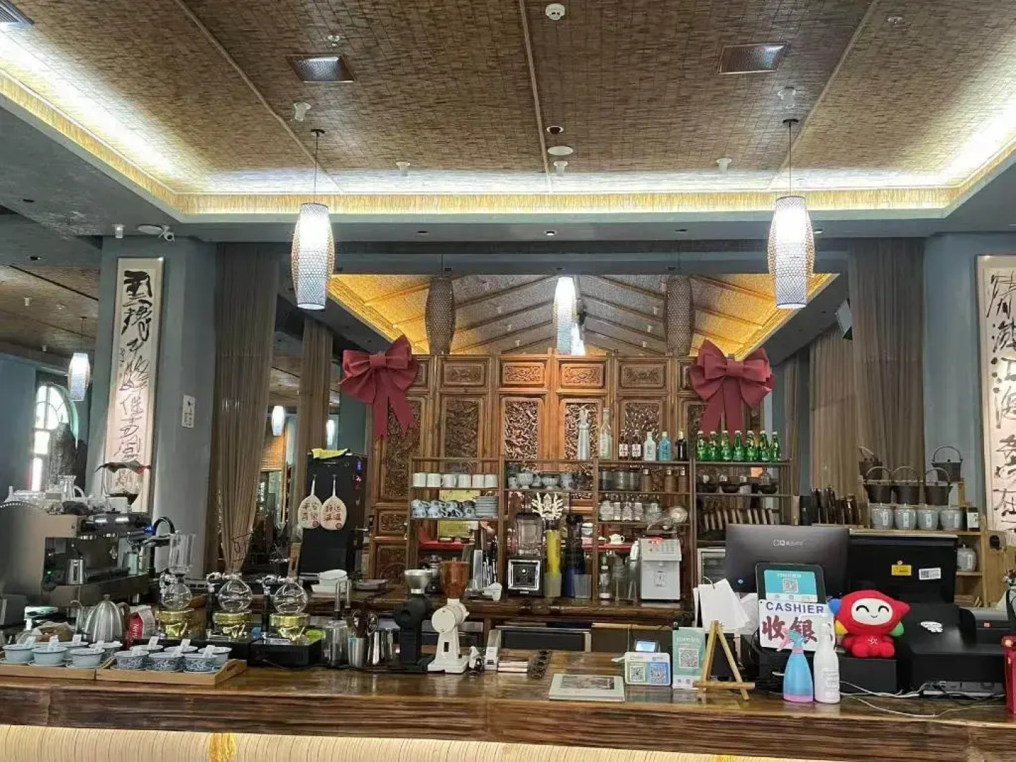 Vienna International Hotel (Haikou Old Town High-speed Railway Station)