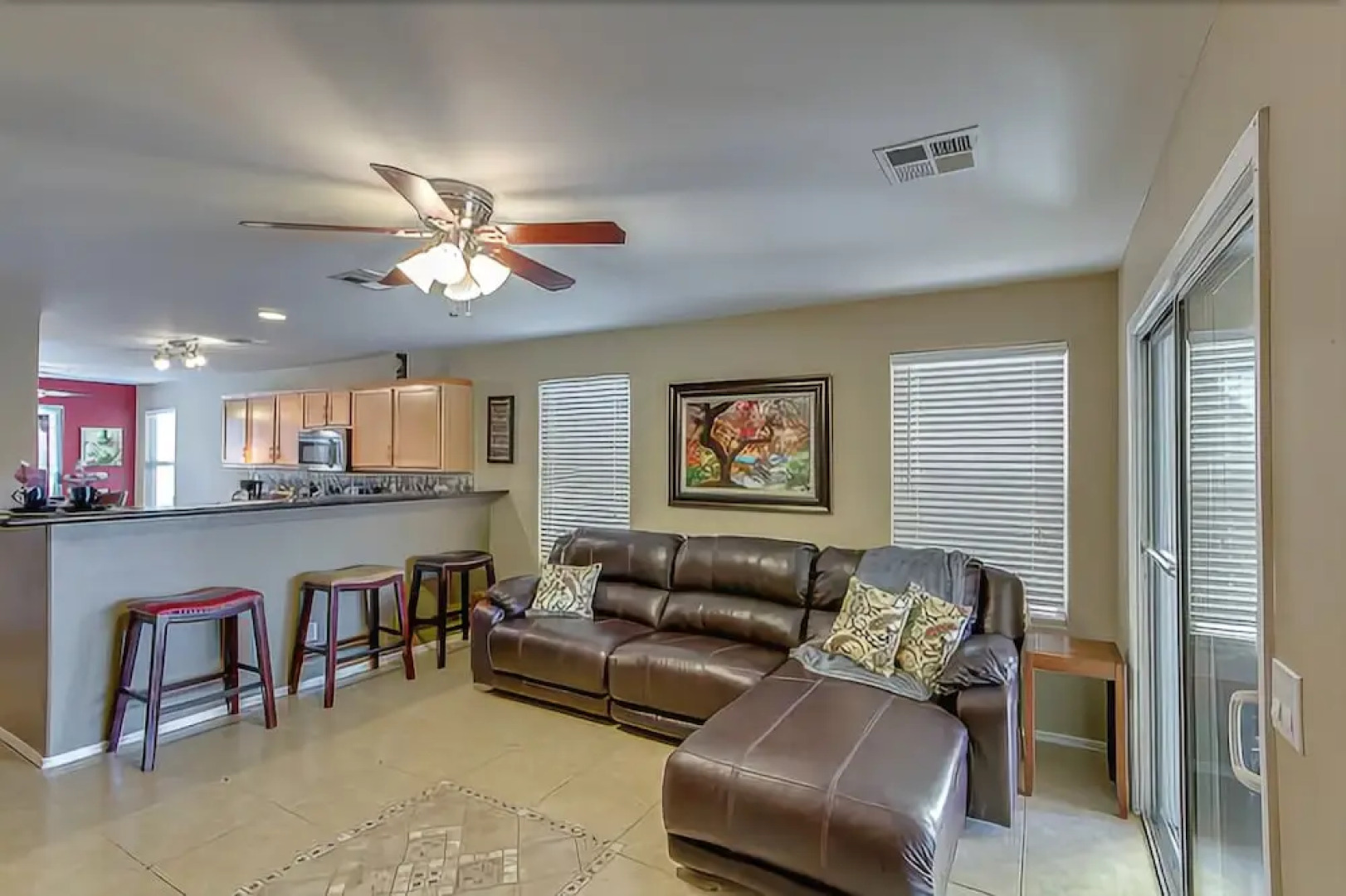 Peggy - 3 Br home by RedAwning