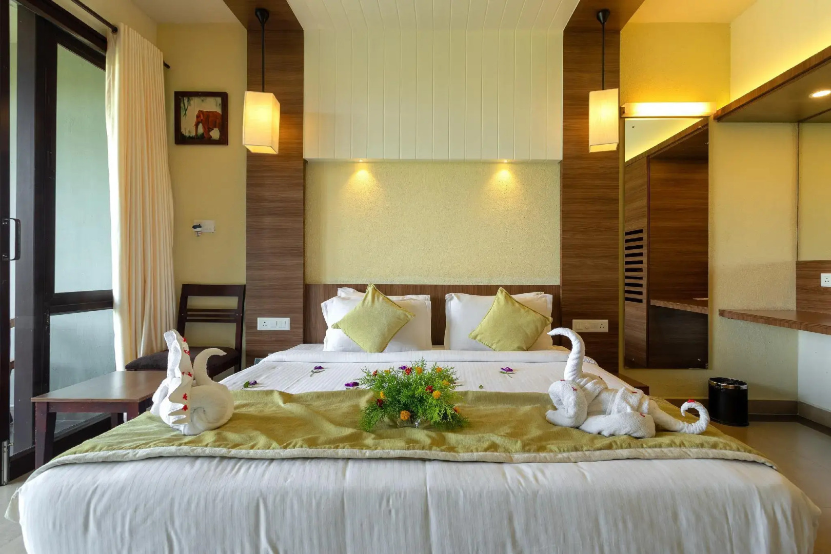 The Mountain Courtyard Thekady