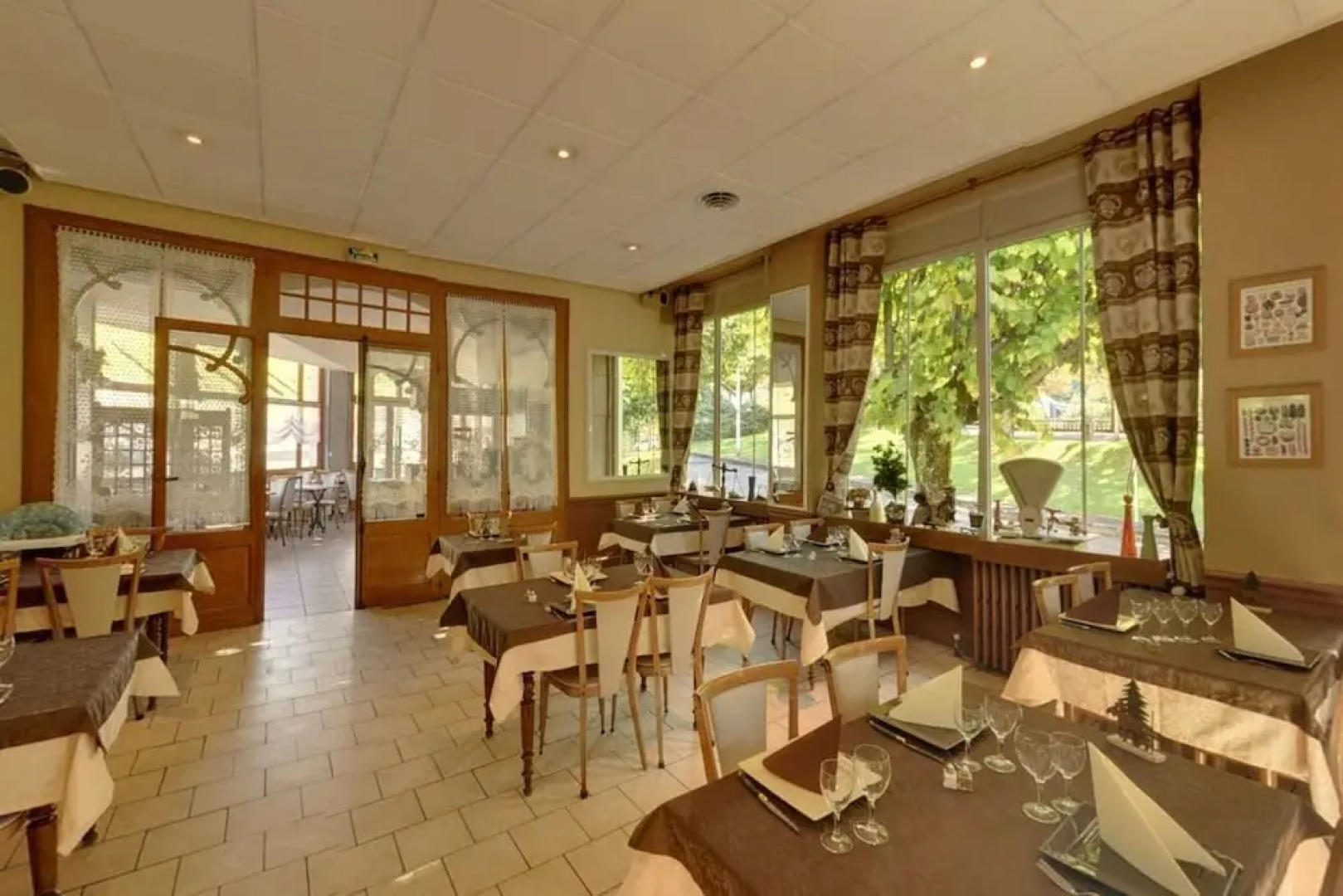 Hôtel Restaurant Au Val Doré