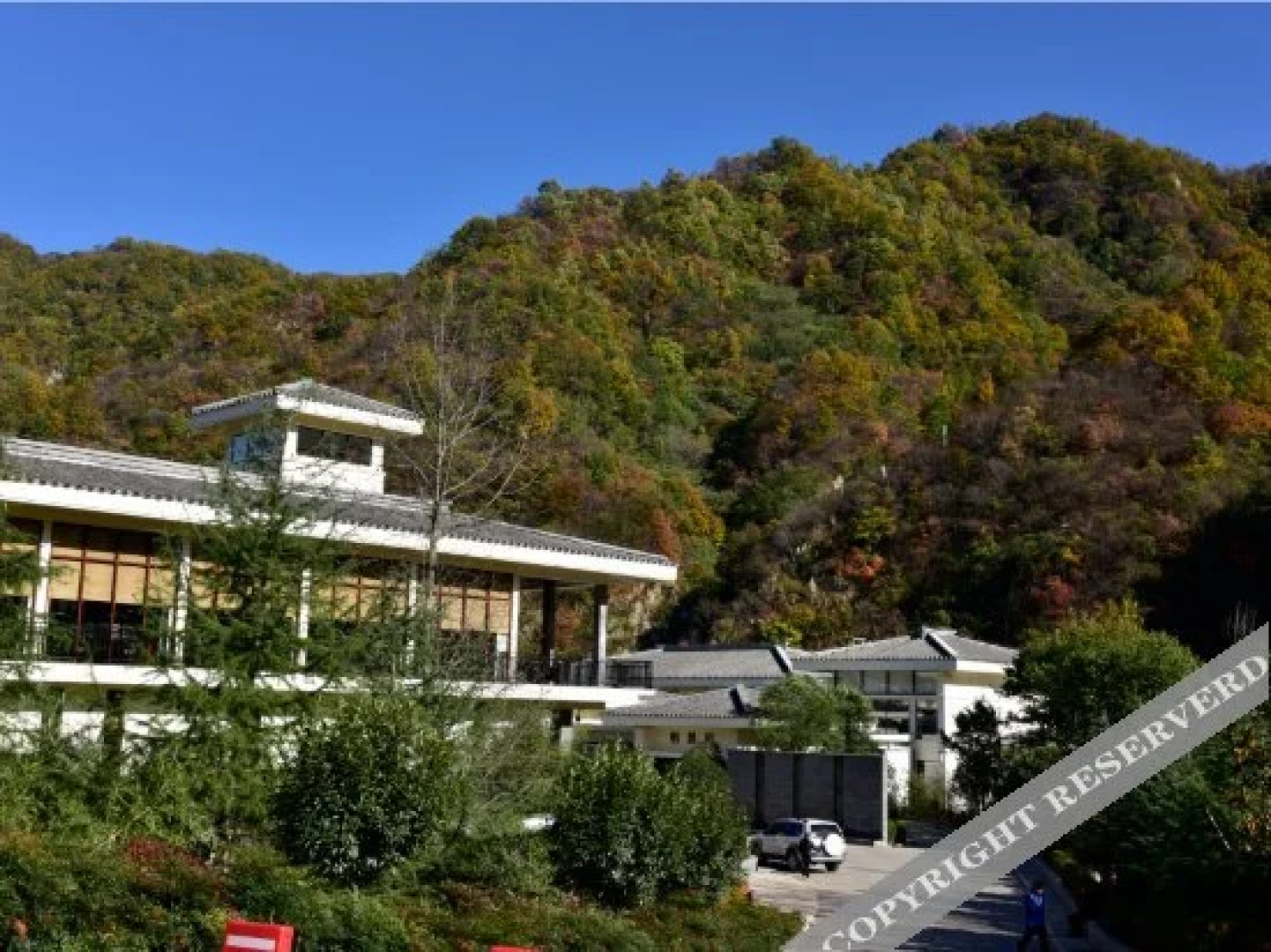 Yihe Funiu Shanju Hot Spring  Hotel