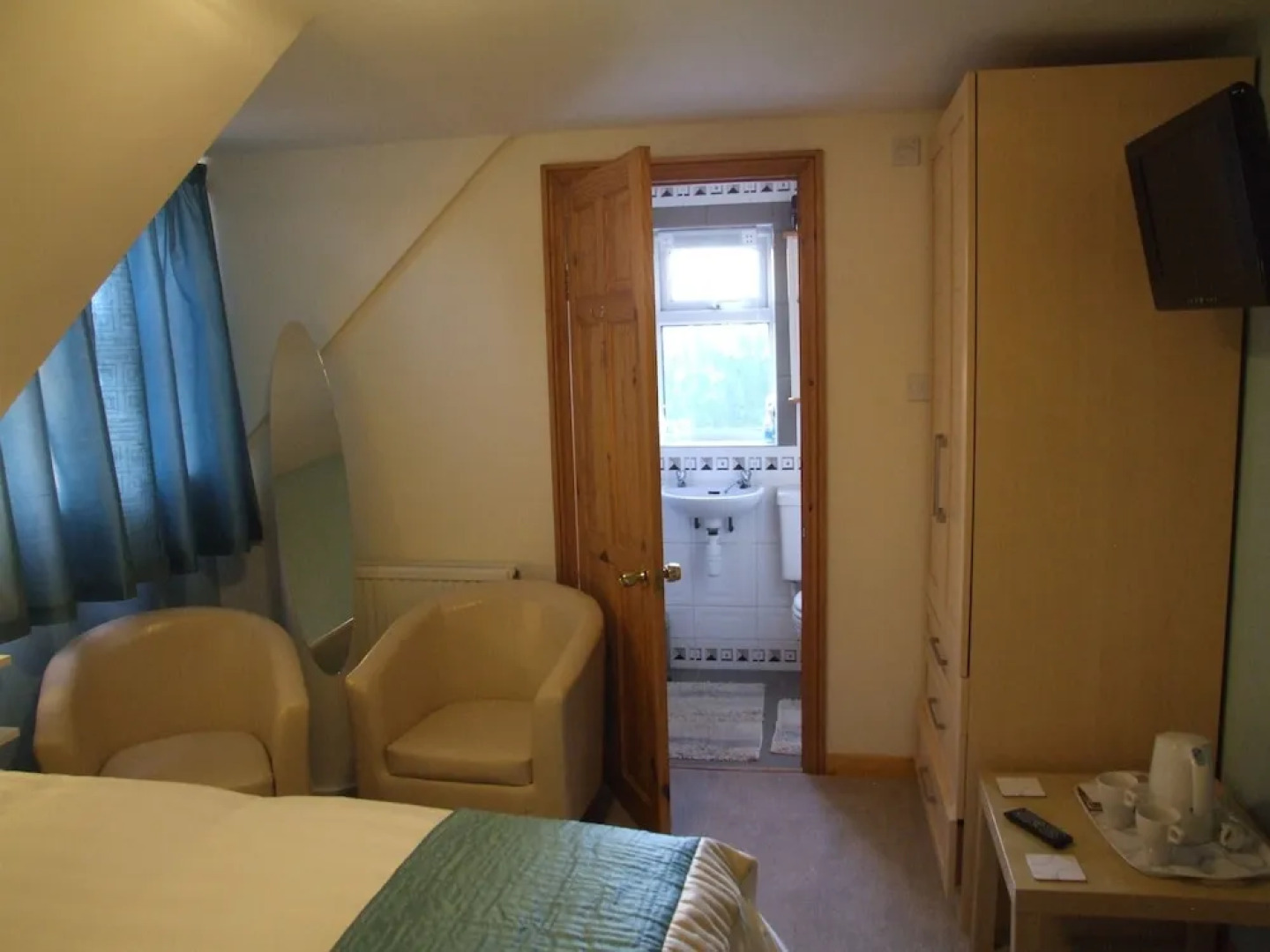 Tasman Bed  Breakfast