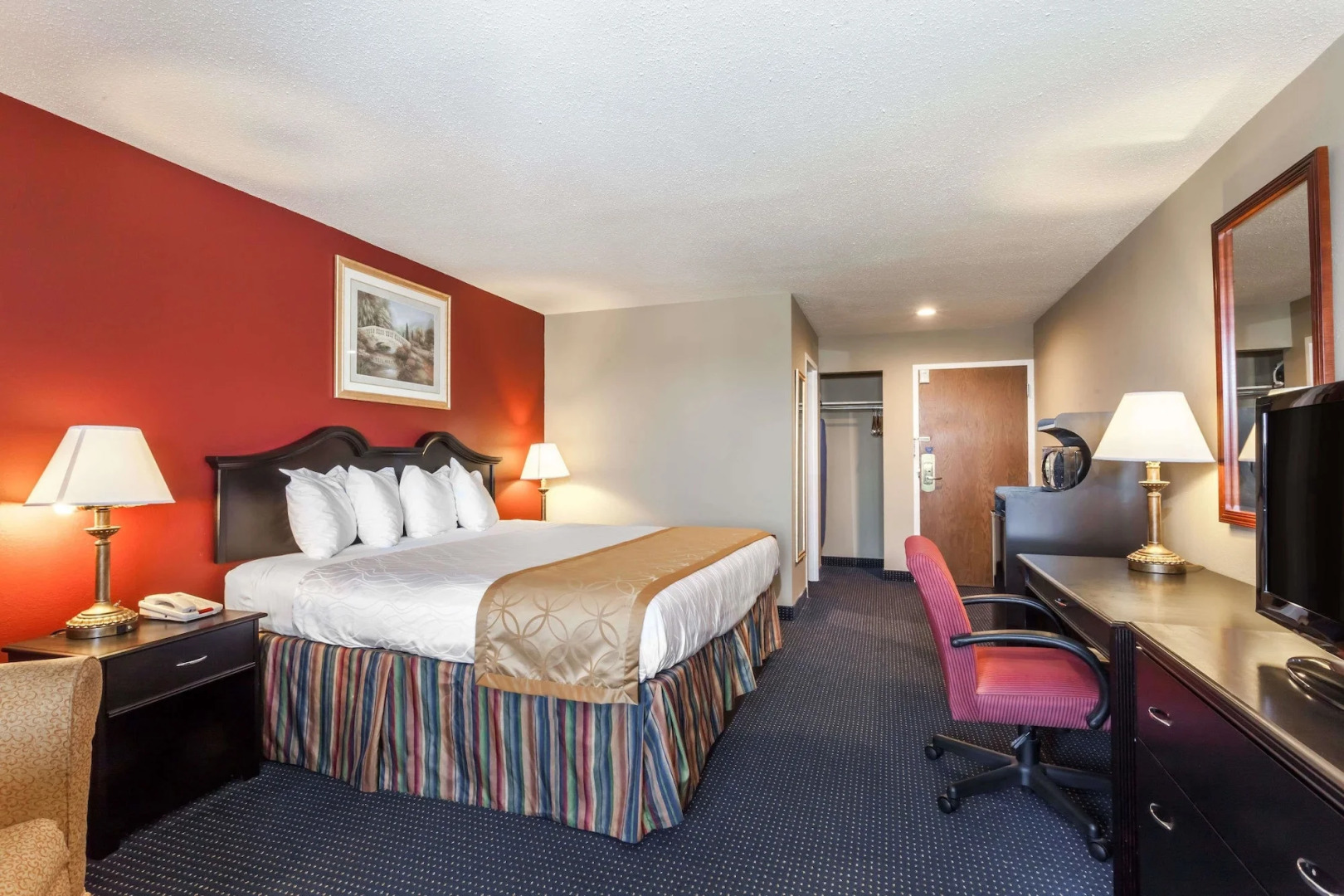 APM Inn and Suites