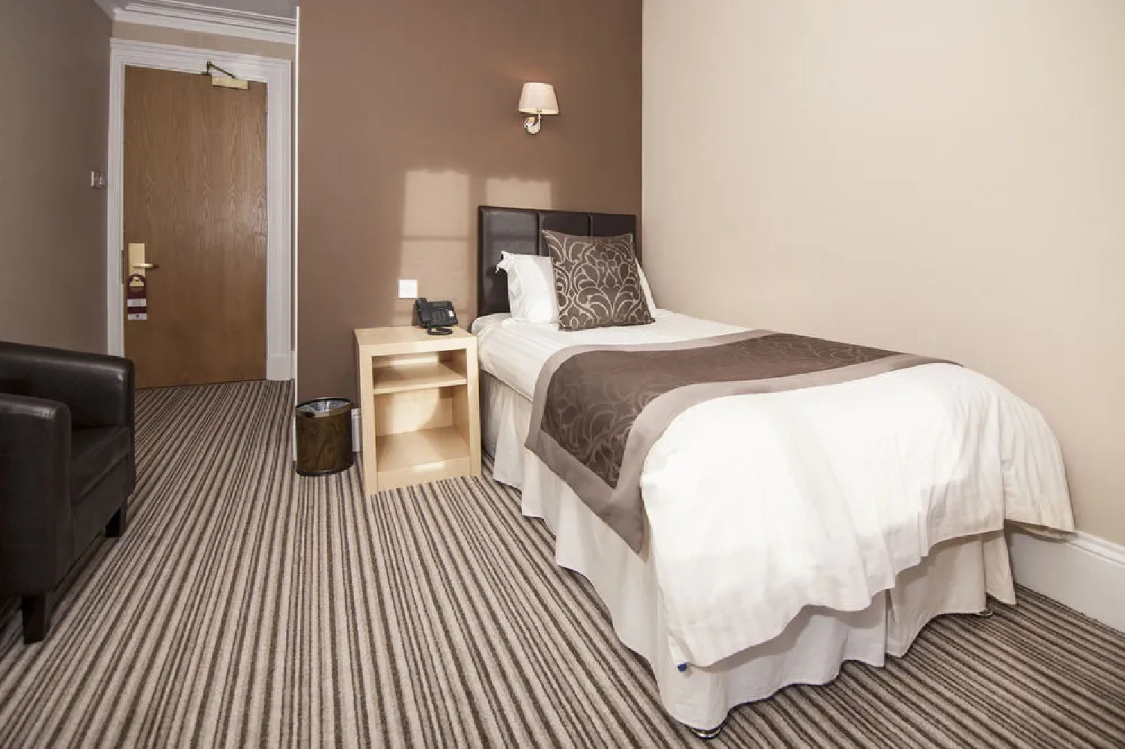 Best Western Burnett Arms Hotel