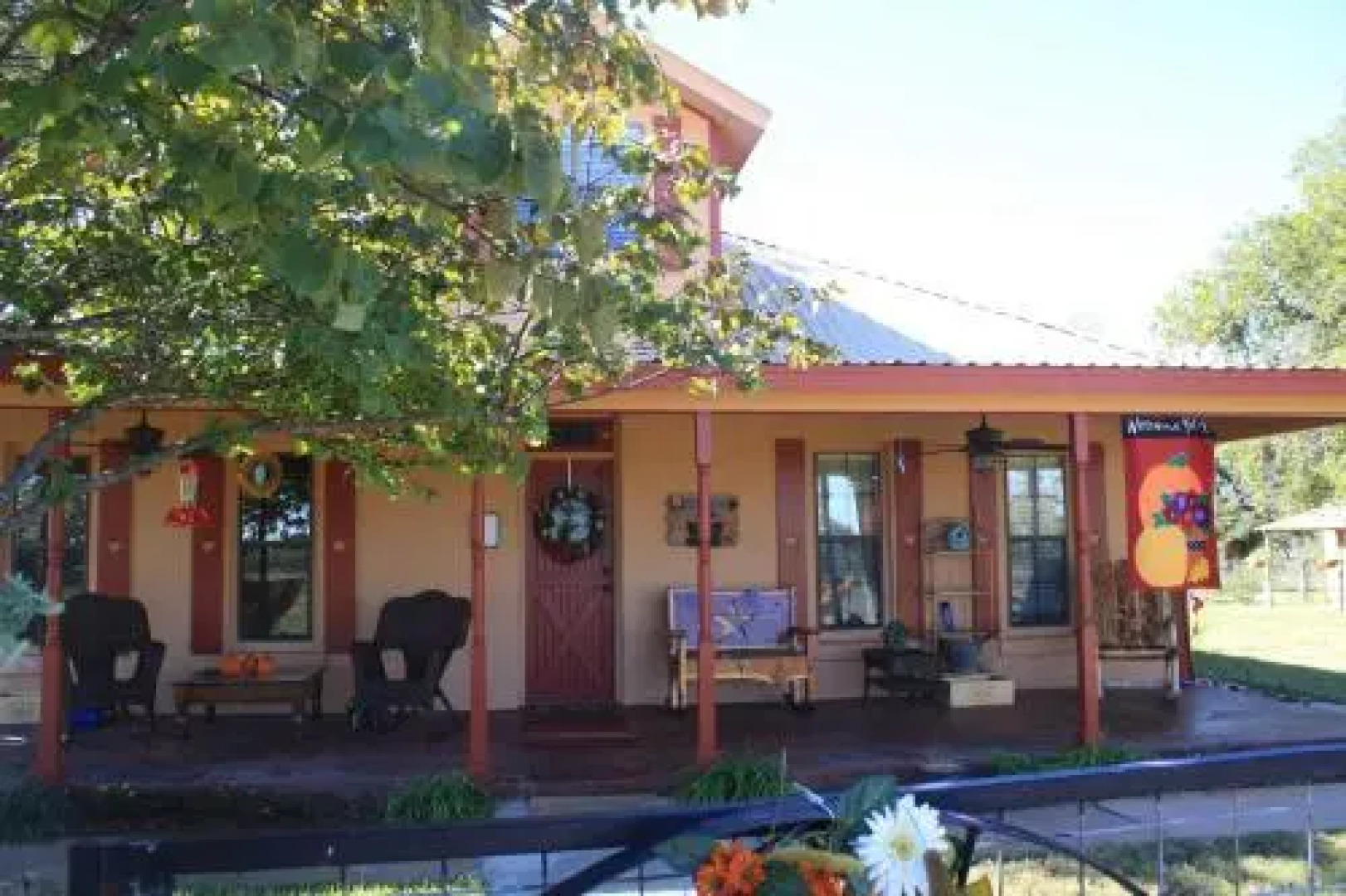 Circle Your Wagons Bed and Breakfast