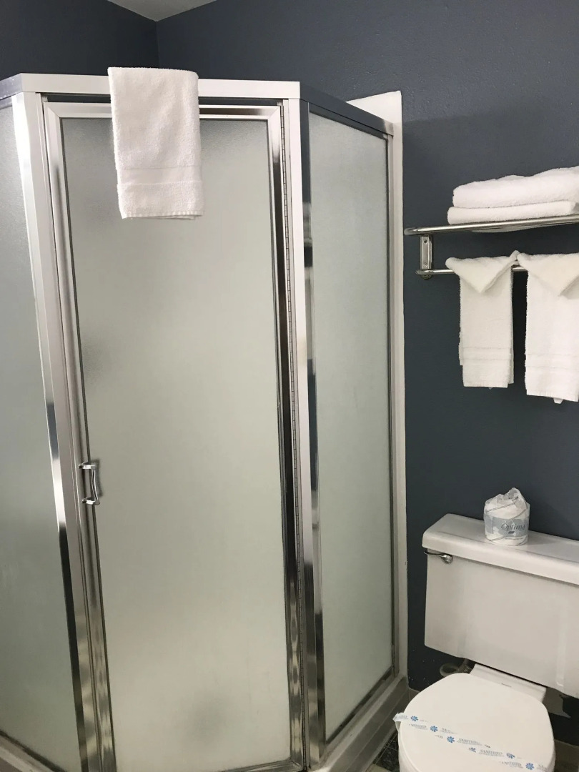 Travelers Inn Medford