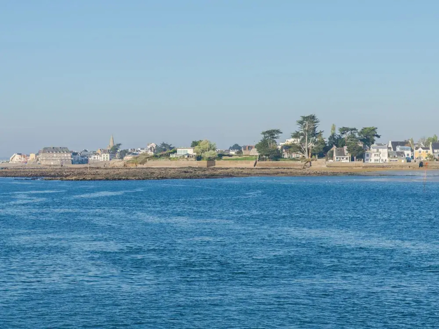 Beautiful House With Heated Pool, Ploemeur