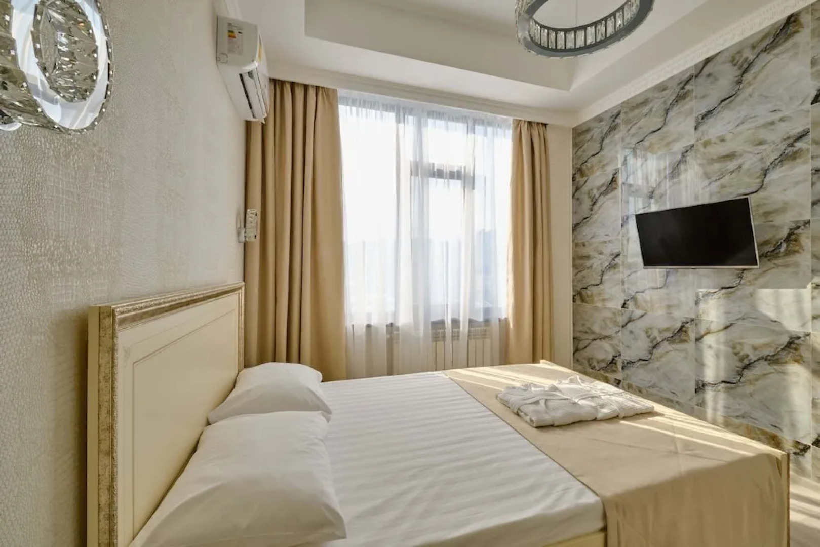 Отель Grand Way Один Сочи Центр