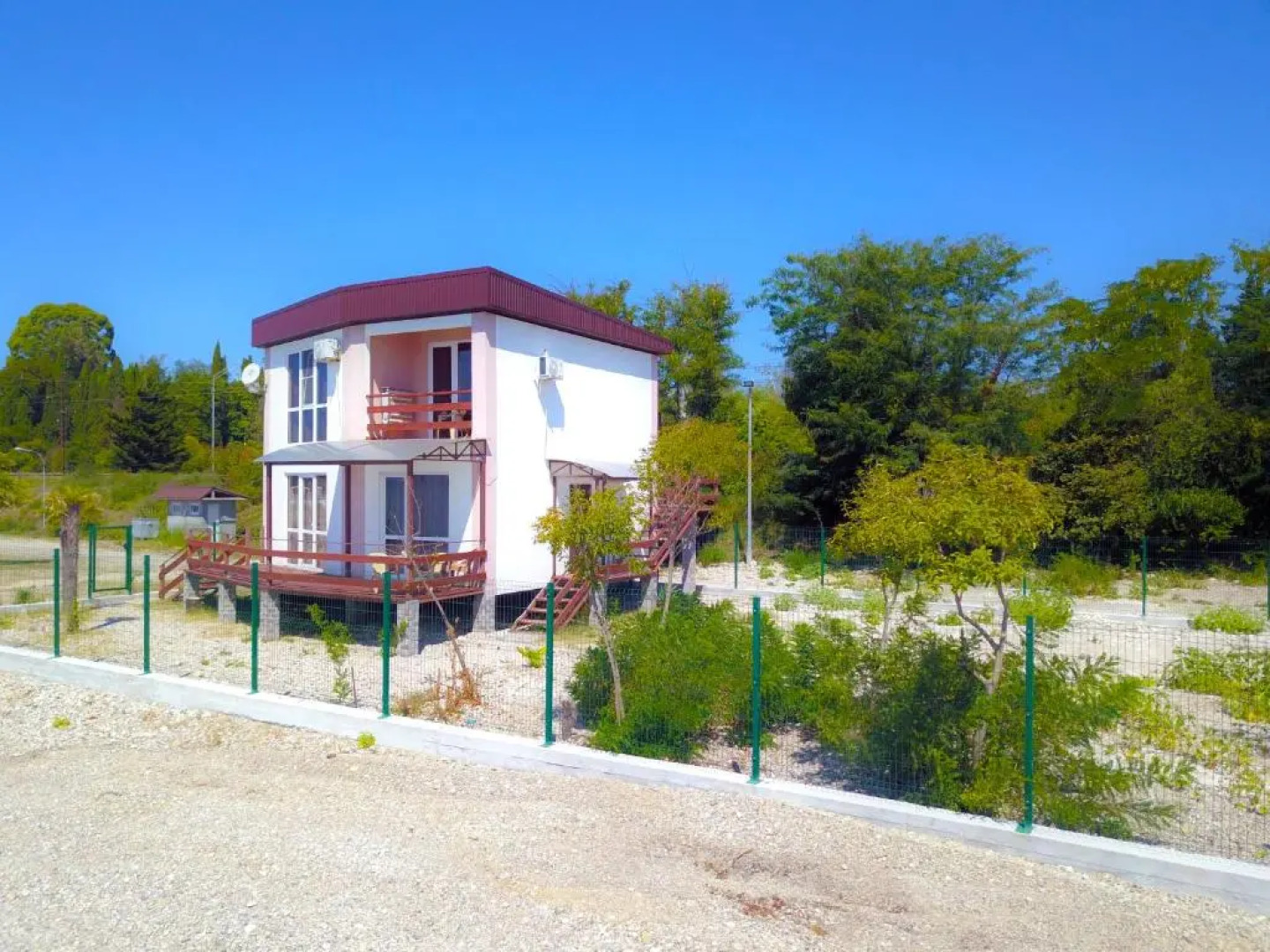 Apartments Izumrudniy Bereg