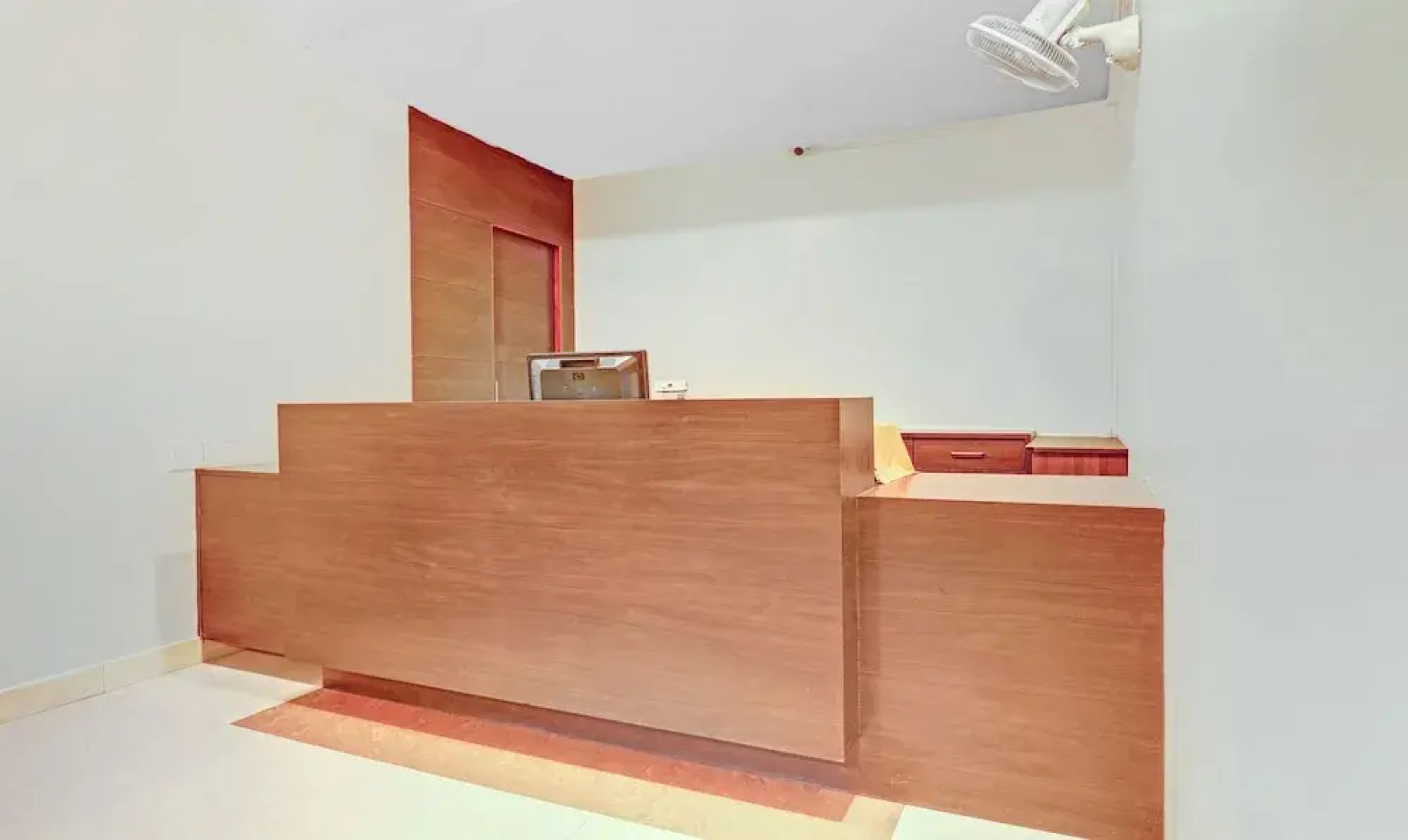 Treebo Trend S V Manor