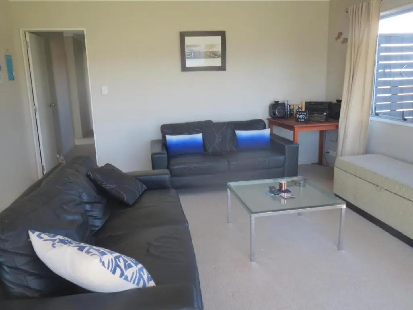 Hosts on the Coast Harbour Views