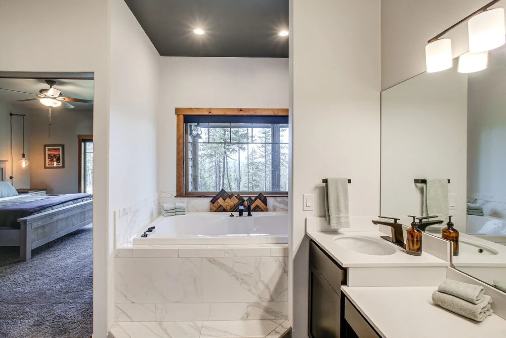 Spacious Priest River Retreat: 35 Mi to Schweitzer