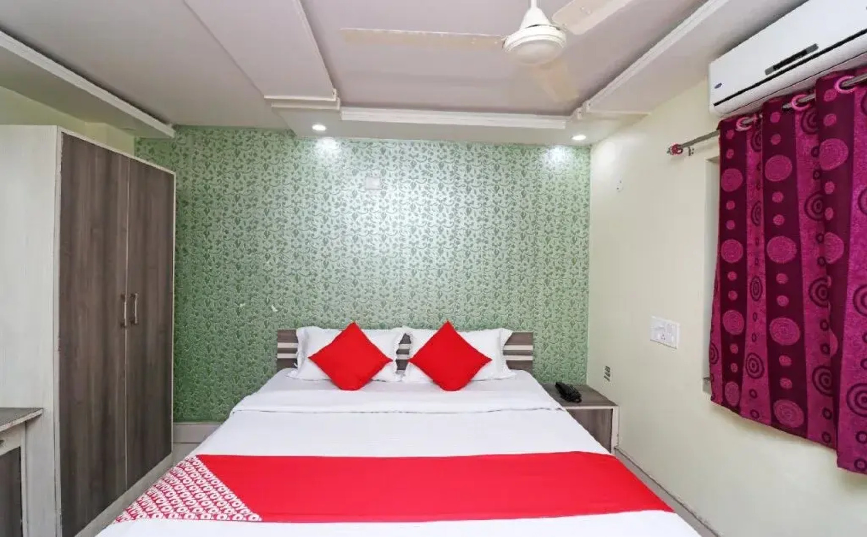 Hotel Taj Palace By OYO Rooms