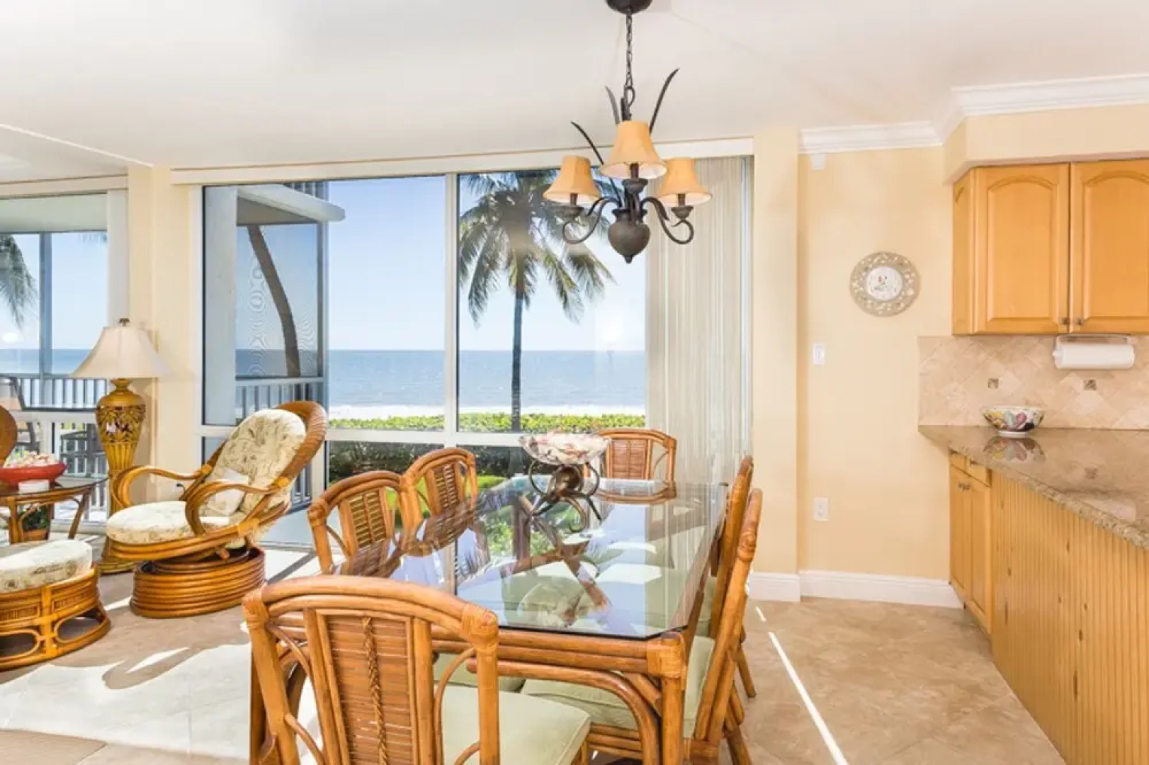 Island Beach Club 230D