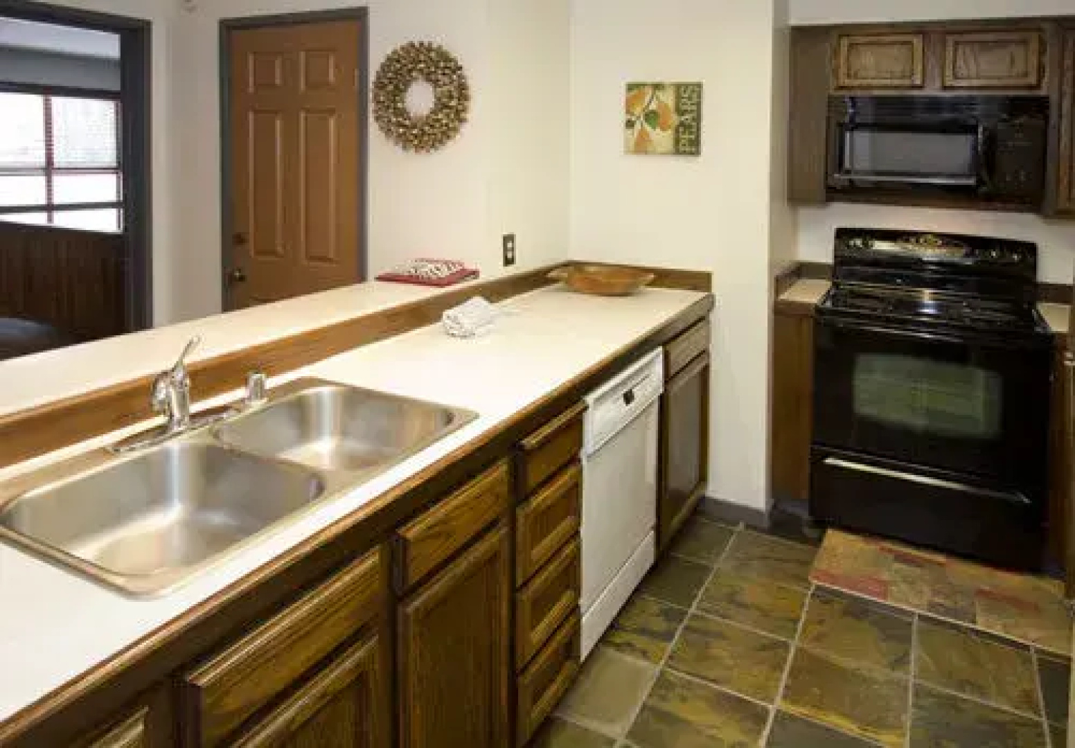 Aspen Creek Condos by Grand Mammoth Resorts