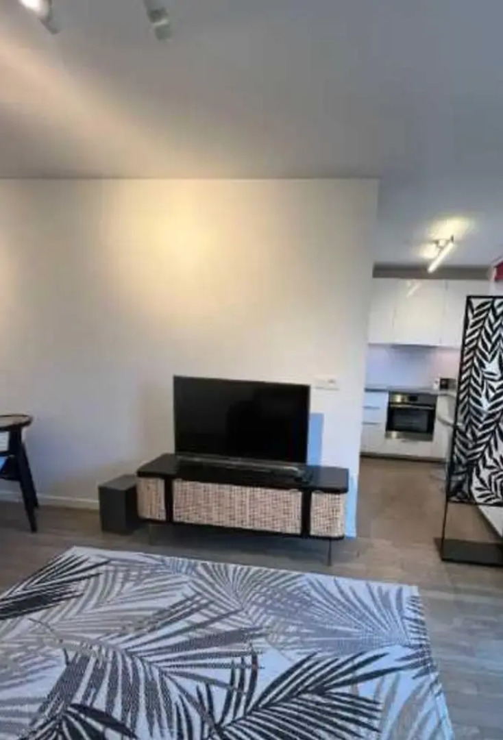 Flat With Balcony 4p/1bdr Near La Defense