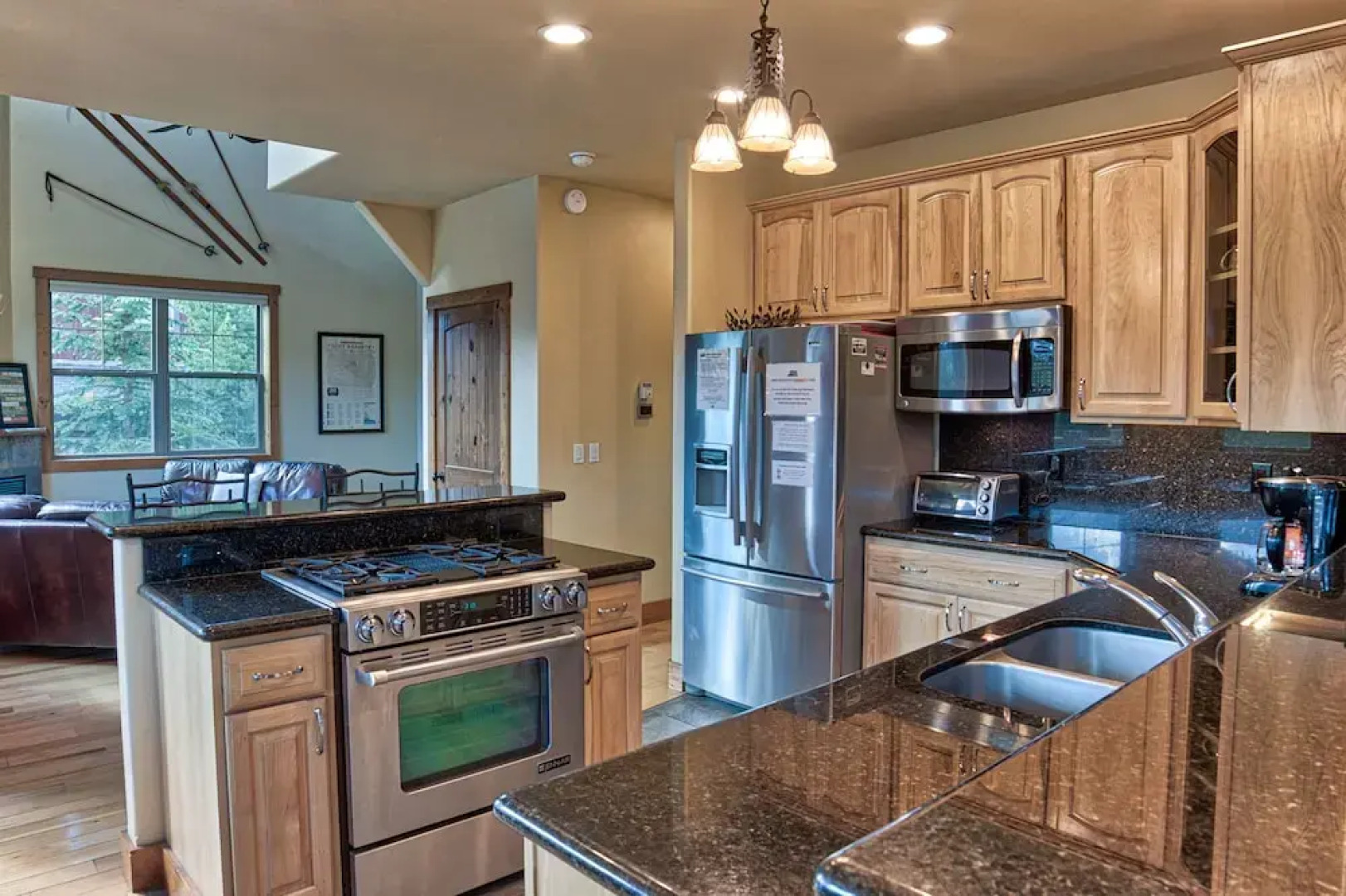 120 Rachel Lane Private Home with Hot Tub