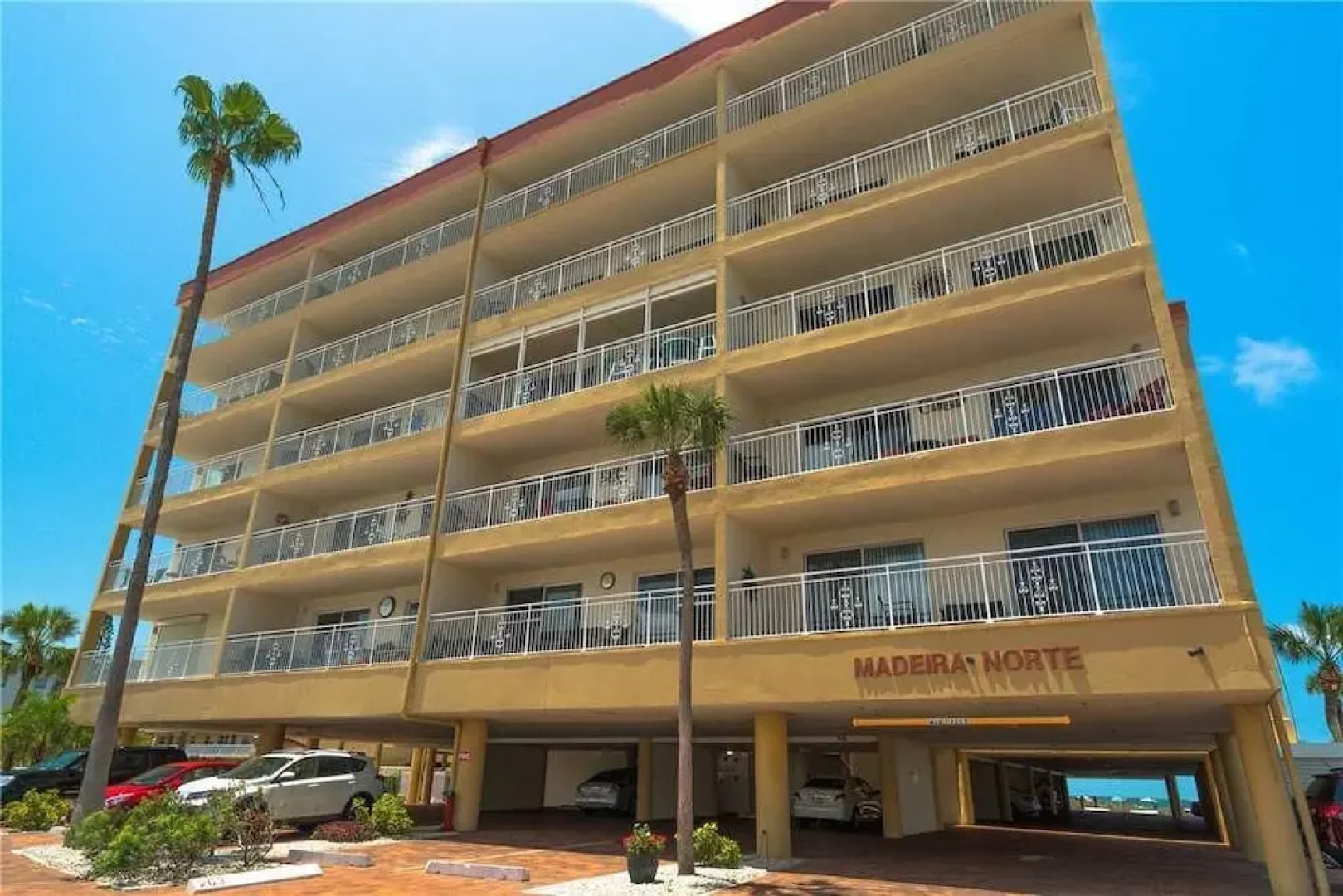 Madeira Norte 206 - Two Bedroom Condo