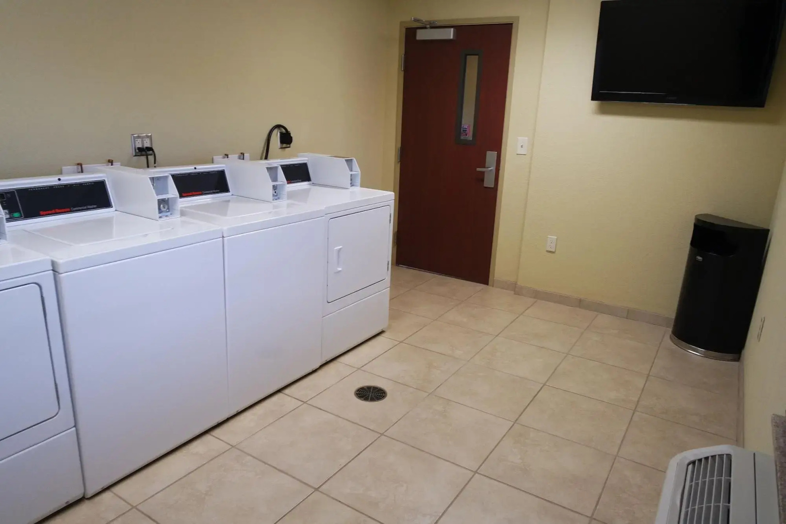 Cobblestone Inn & Suites - Harper