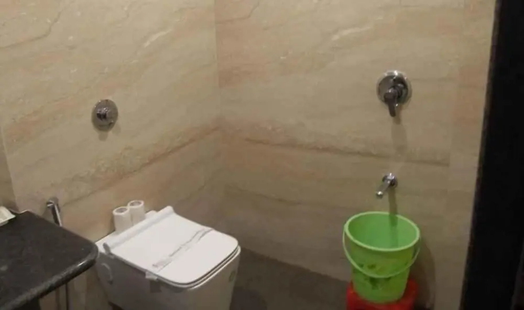 ADB Rooms Hotel Surabhi International,Varanasi