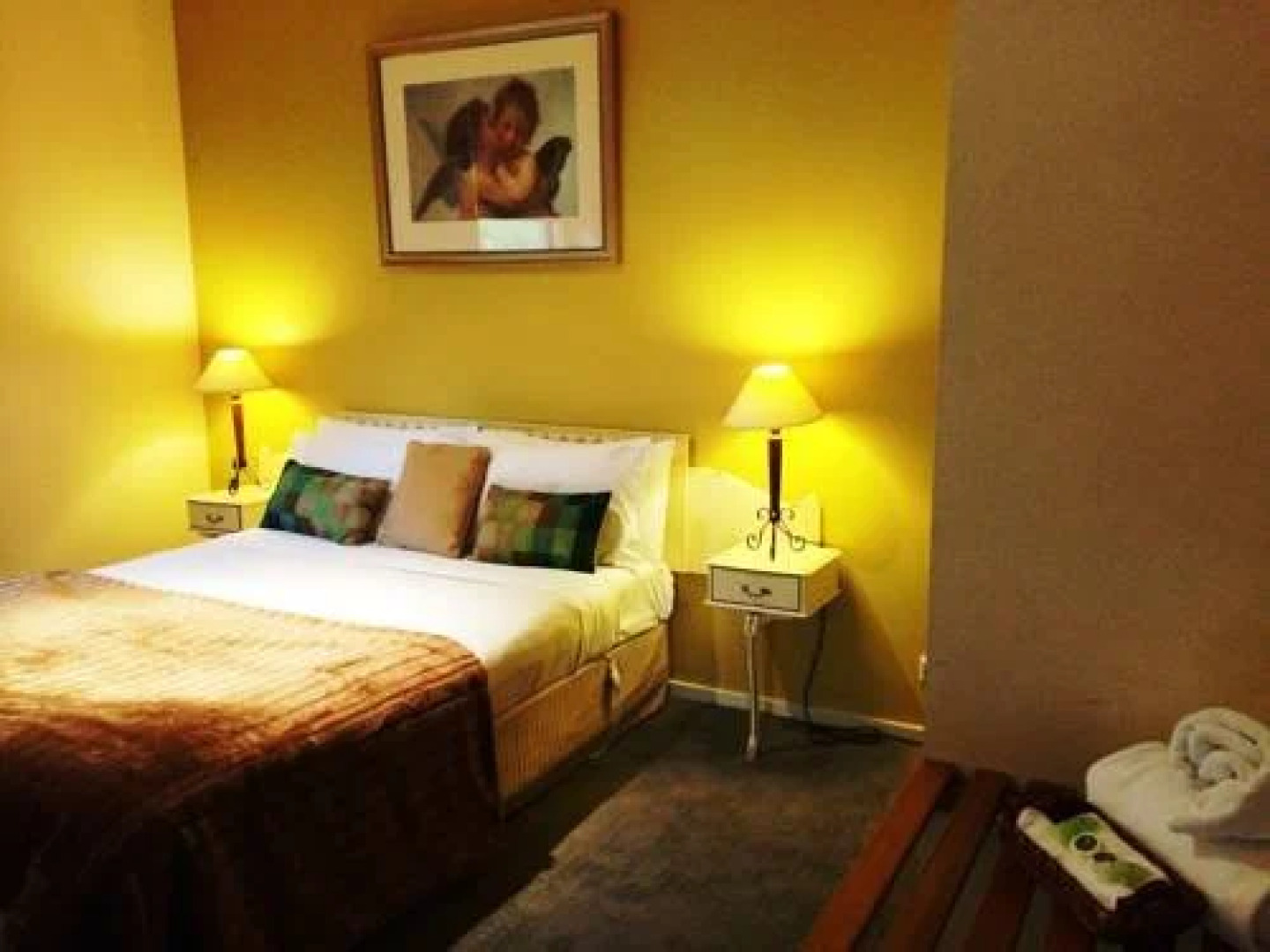 Lakeside Spa Studio Daylesford