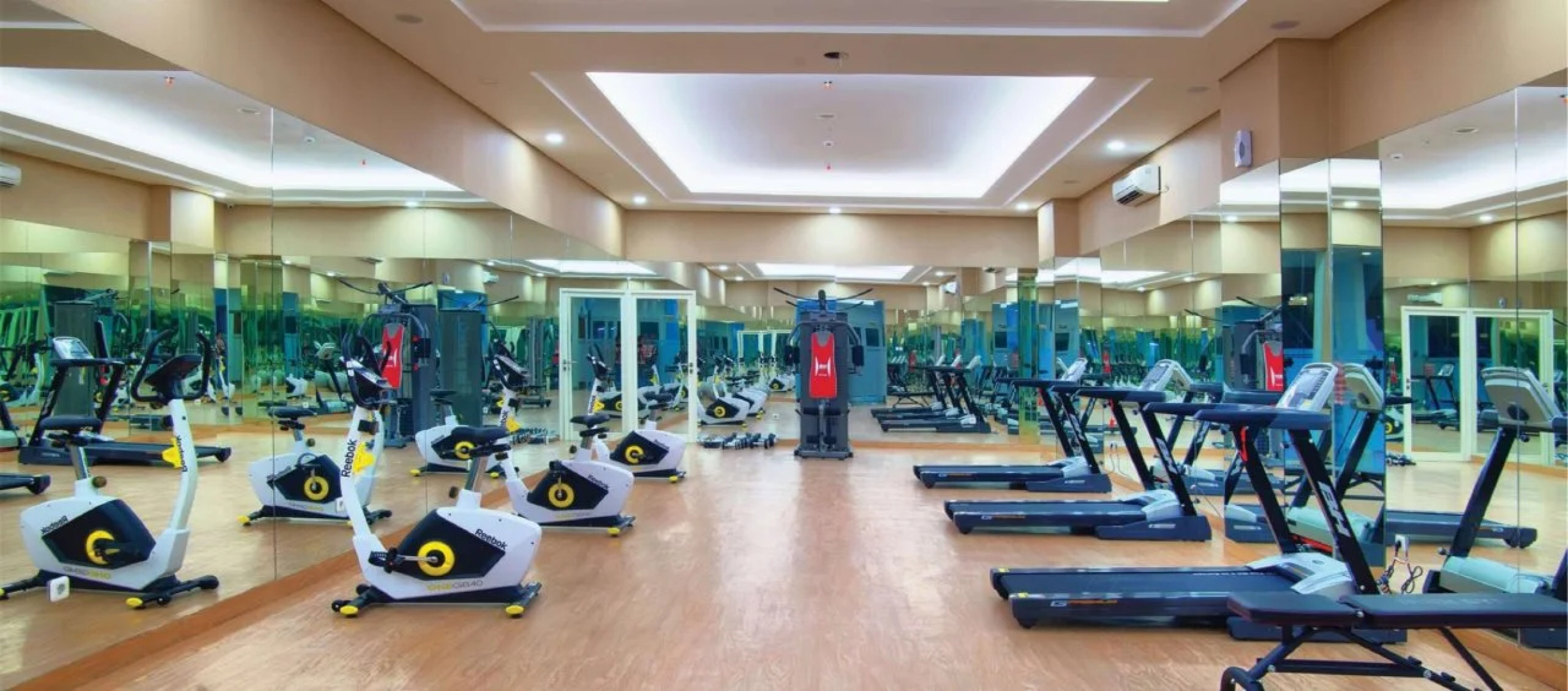 Golden Tulip Essential Makassar