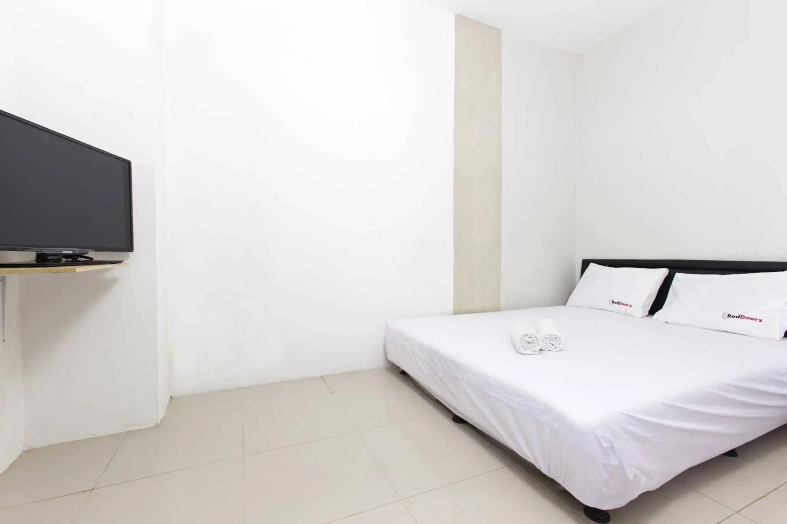 RedDoorz Near Manggarai Station