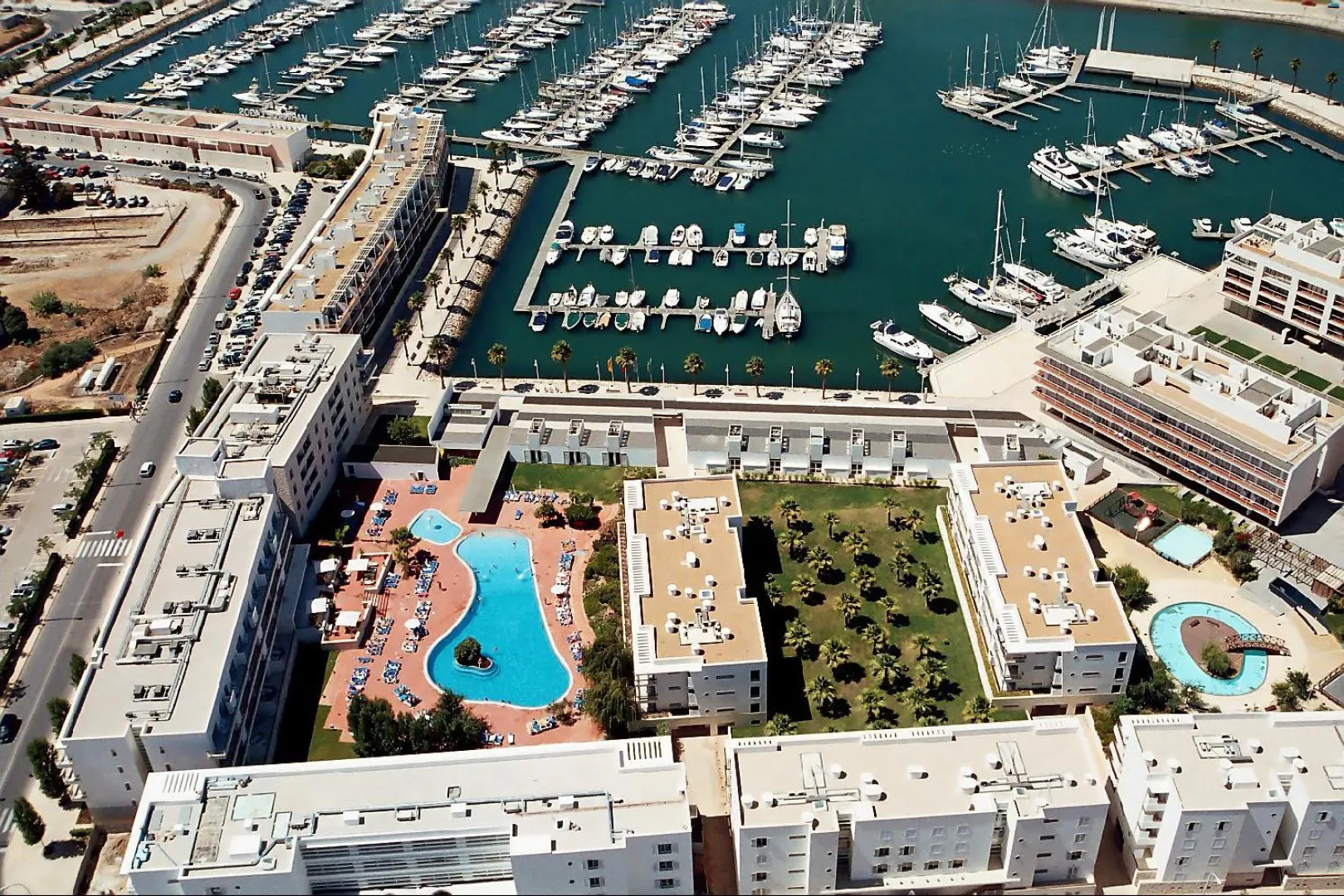 Marina Club Suite Hotel