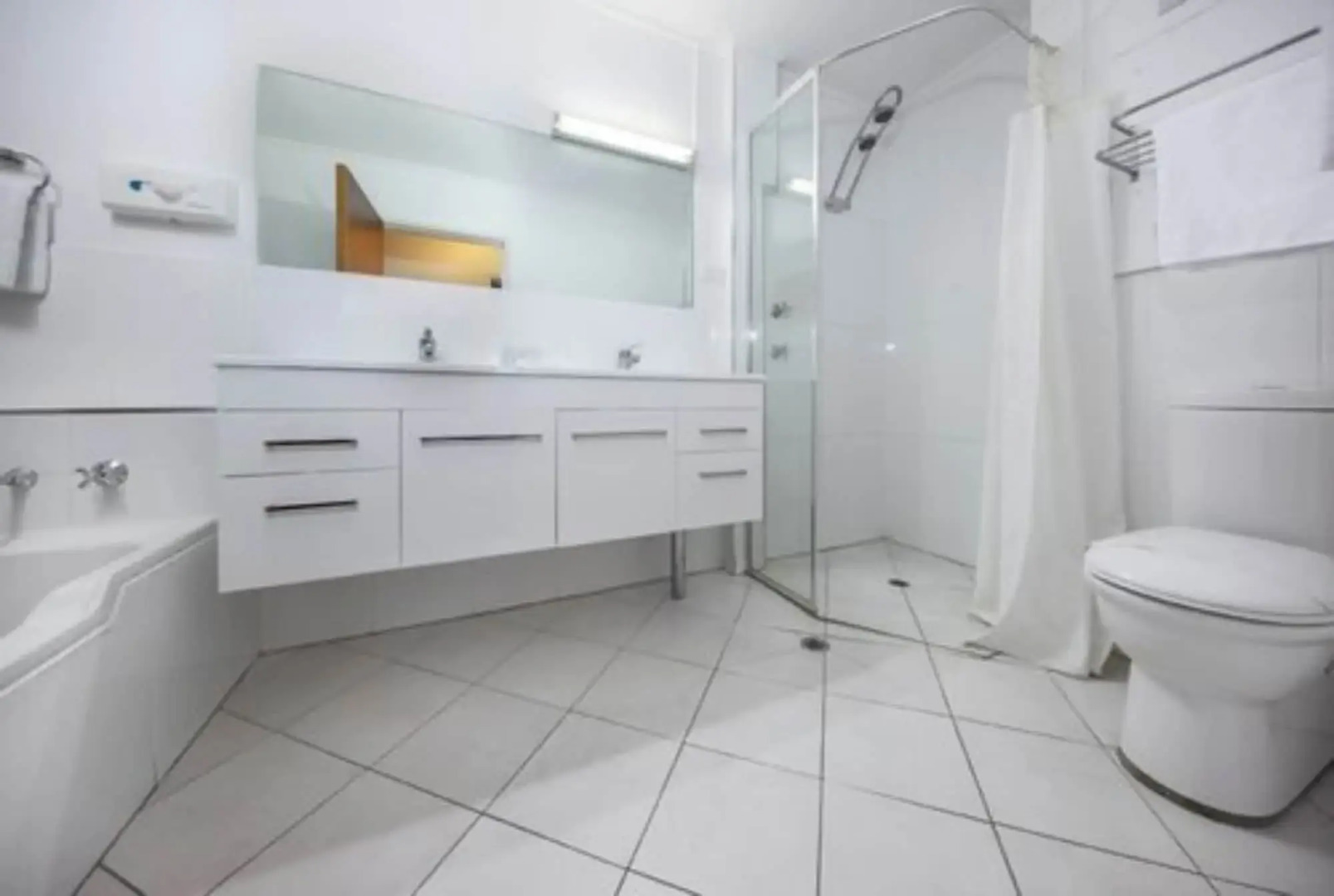 Belconnen Way Hotel Motel and Serviced Apartments